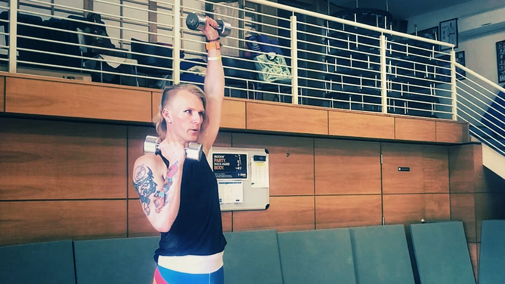 Alternating Dumbbell Arnold Press