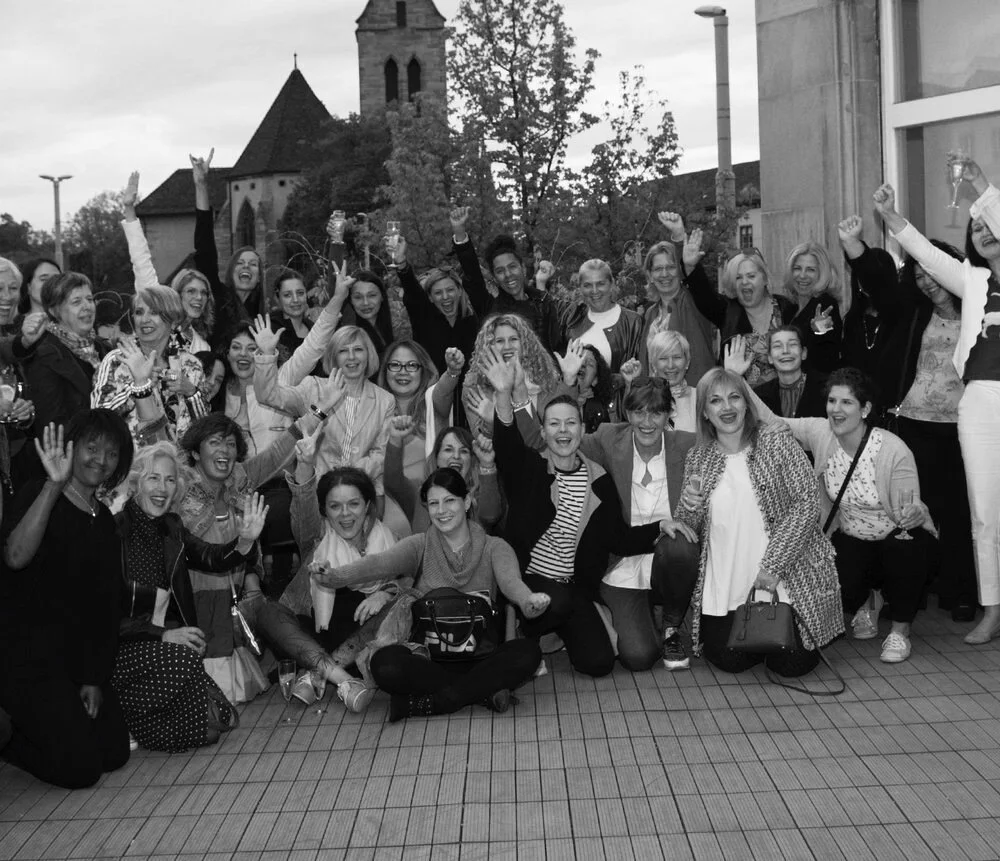 women's network apéro (frauennetzwerk-apéro)