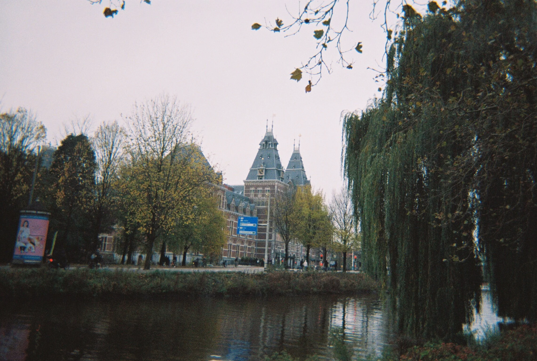 R1-09973-005A.JPG