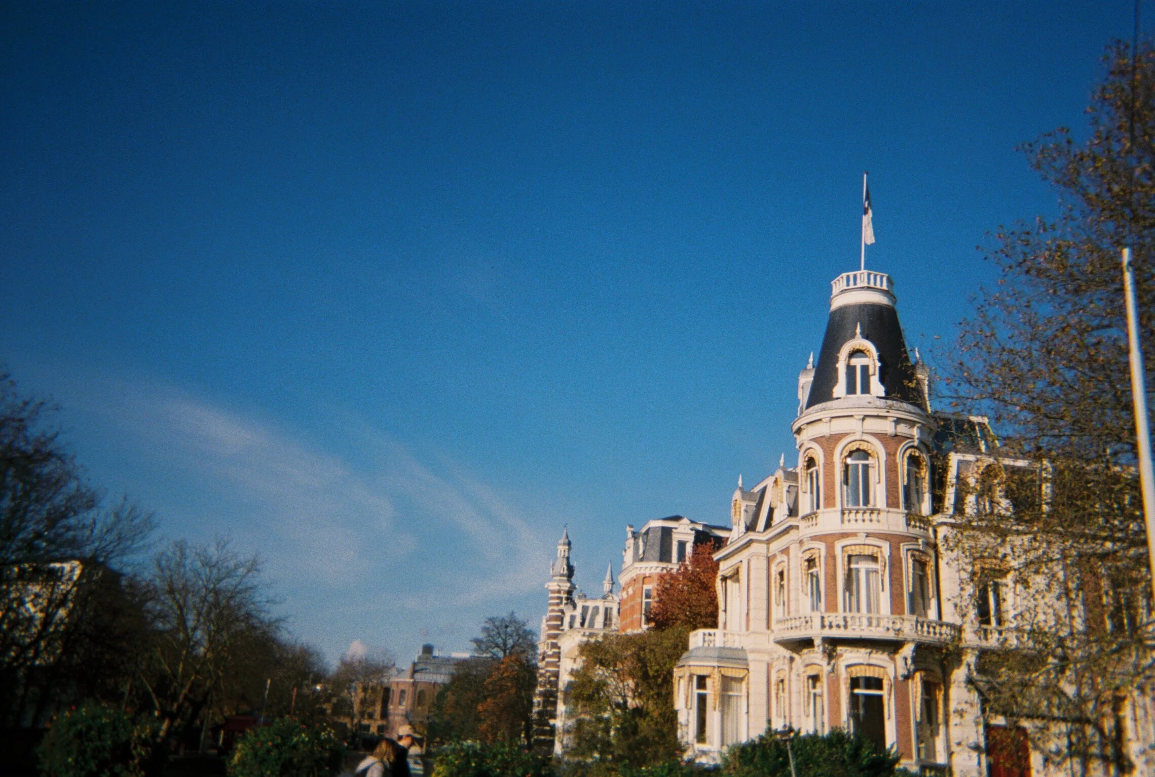 R1-09973-000A_0001.JPG