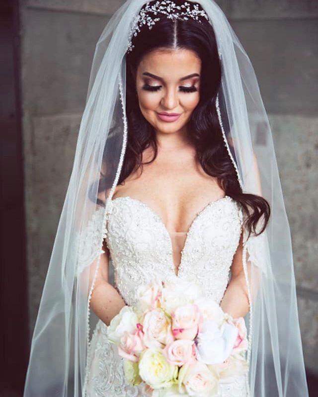 Have you secured your wedding day glam? Visit our site to submit your date and receive our Bridal Guide. Link in bio 💄

#bridalportraits #bridalglam #nashvillebrides #tnbrides #southernbrides #nashville #glam #weddingday #weddingmakeup #weddinghair 