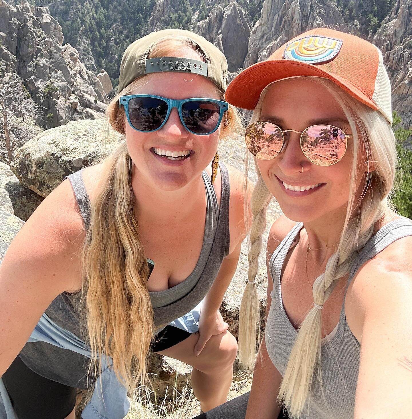 ✨💙 Just wanted to give a quick shout to this amazing gal. Not only is @youngwildbeads one of the sunbeams in my life, she was also my travel pal on my state parks residency and captured hundreds of pics + vids for the In Residence docuseries. 
&bull