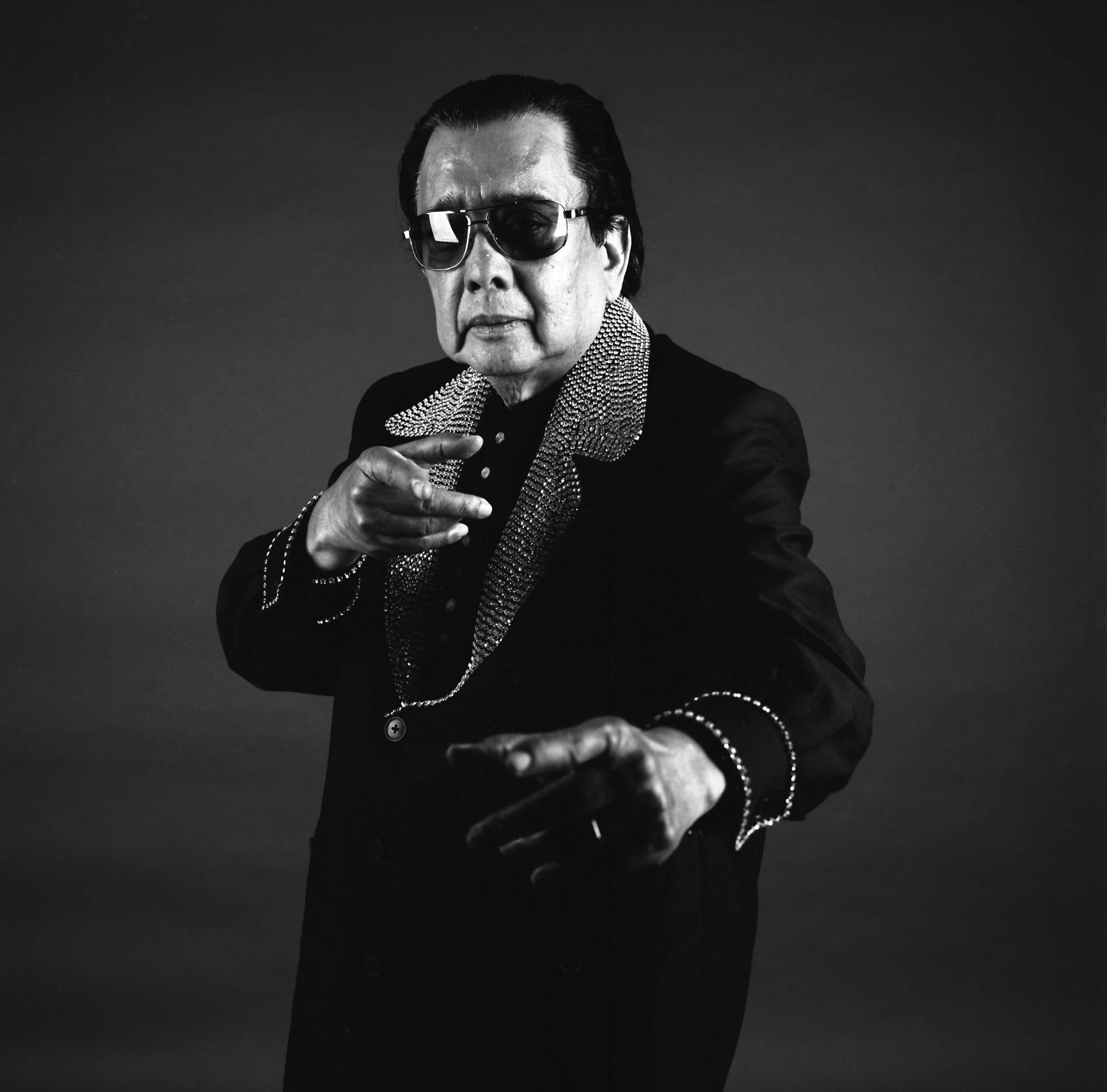 elvis12.jpg