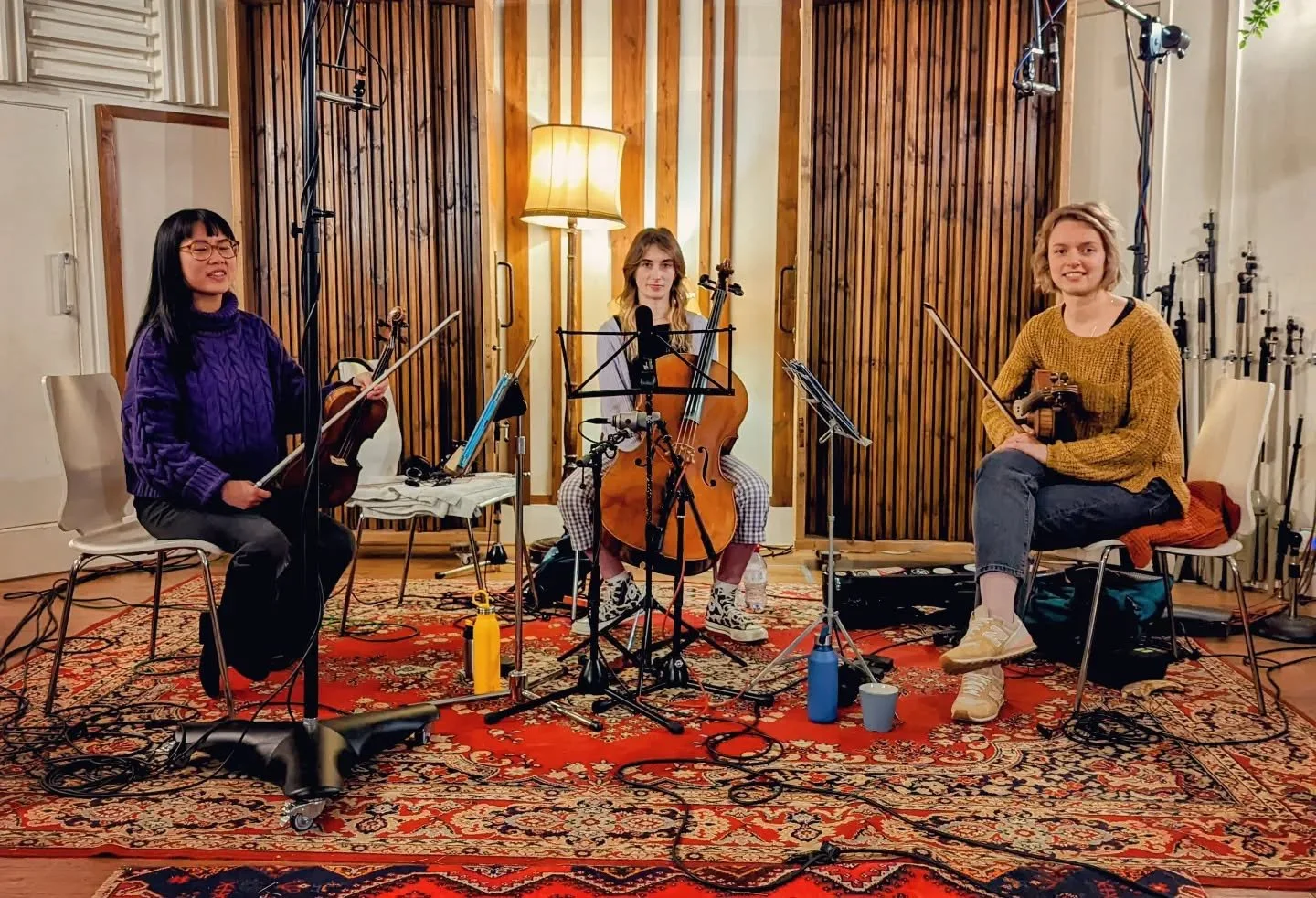 Eternally grateful to the  @jamstringcollective for making sure my last session for 2022 at @lightship95 was an incredible one.

Thanks to @botaemmelo for the assist 🤘