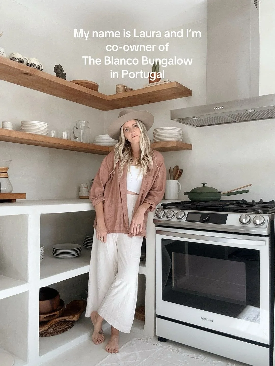 My name is Laura and I&rsquo;m co-owner of The Blanco Bungalow in Portugal

But many can&rsquo;t understand why our ranch in Portugal is named The Blanco Bungalow and not something like Pequena Casa Branca

well, for one, it&rsquo;s not very pequena 