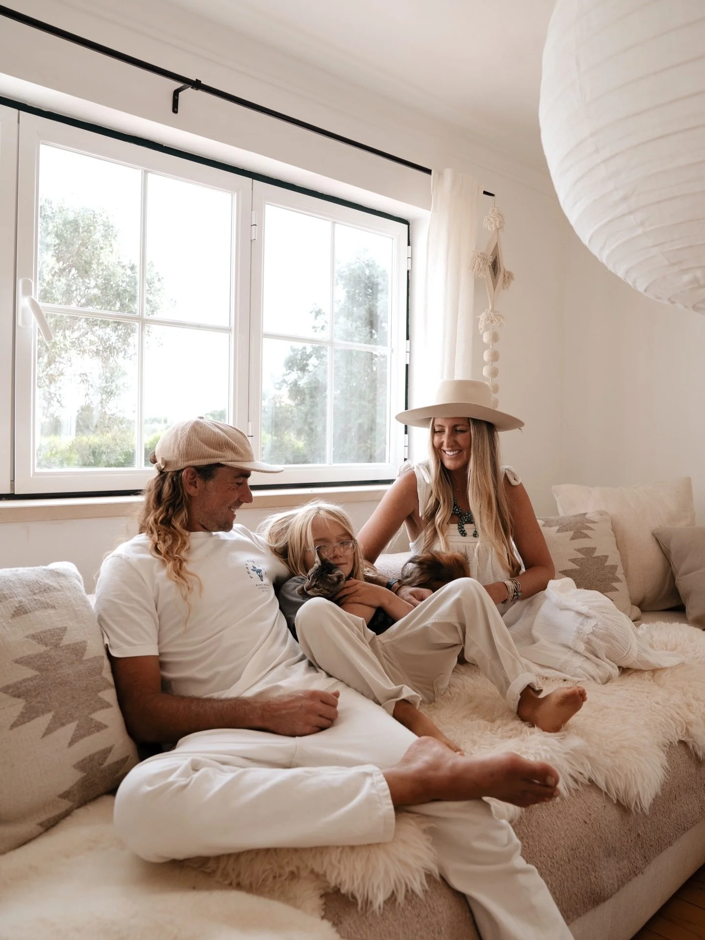 casa saguaro🌵 home sweet home

www.blancobungalow.com

#portugal #farmstay #farmlife