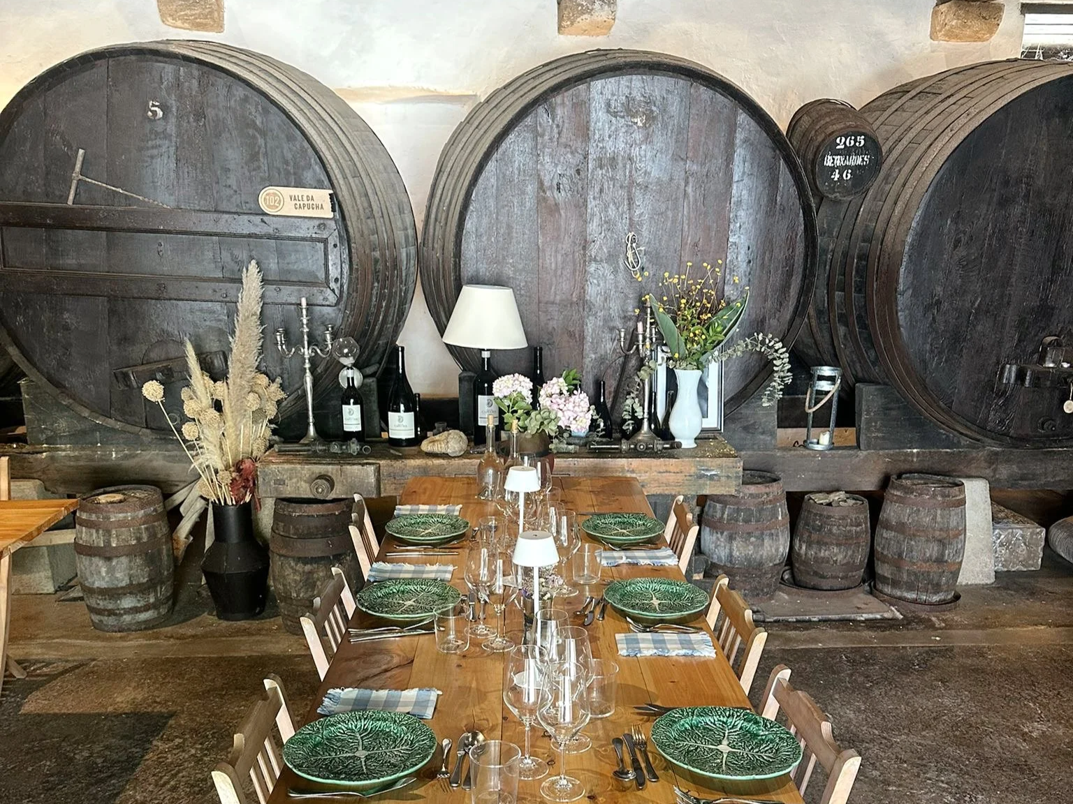 Intimate+Wine+Tasting+Lunch+at+Vale+da+Capucha+with+The+Blanco+Bungalow.png