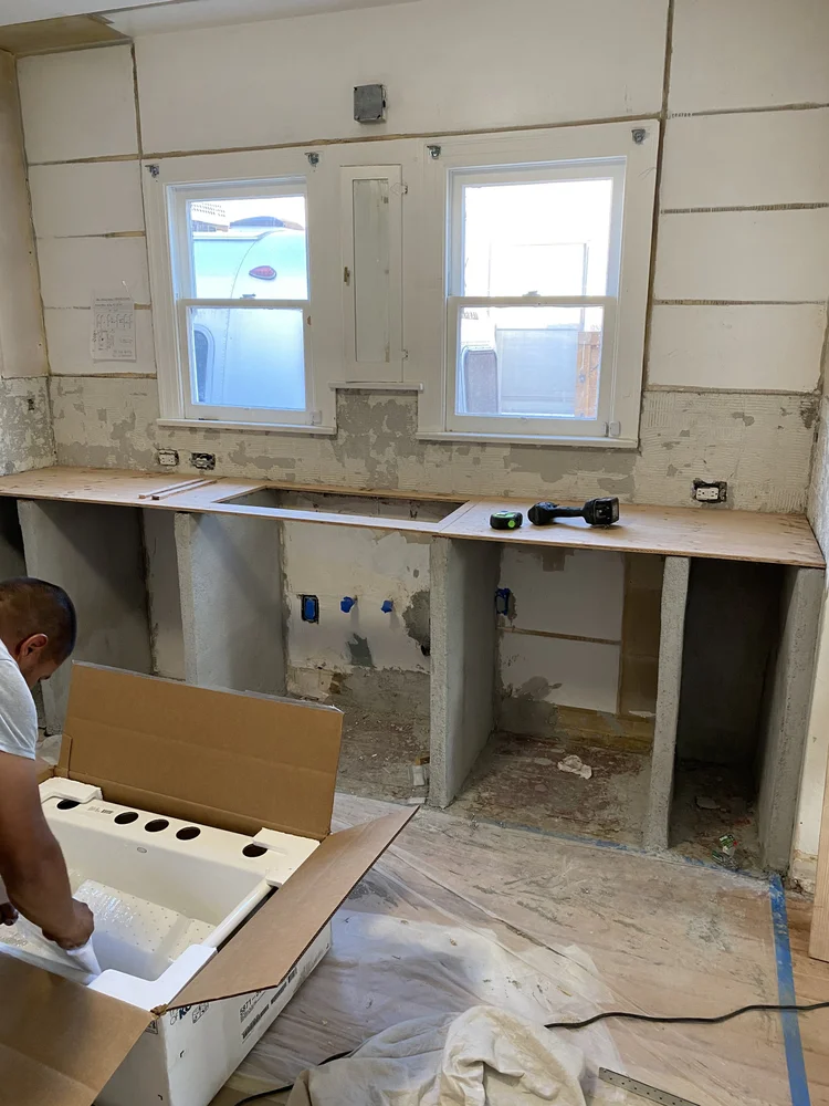 Our Spanish Bungalow Kitchen Reno: Week 4 (Concrete Countertops, Micro ...