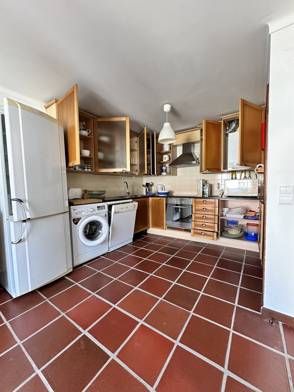 DIY: How to build a Quick Budget-Friendly Kitchen with Concrete Blocks ...