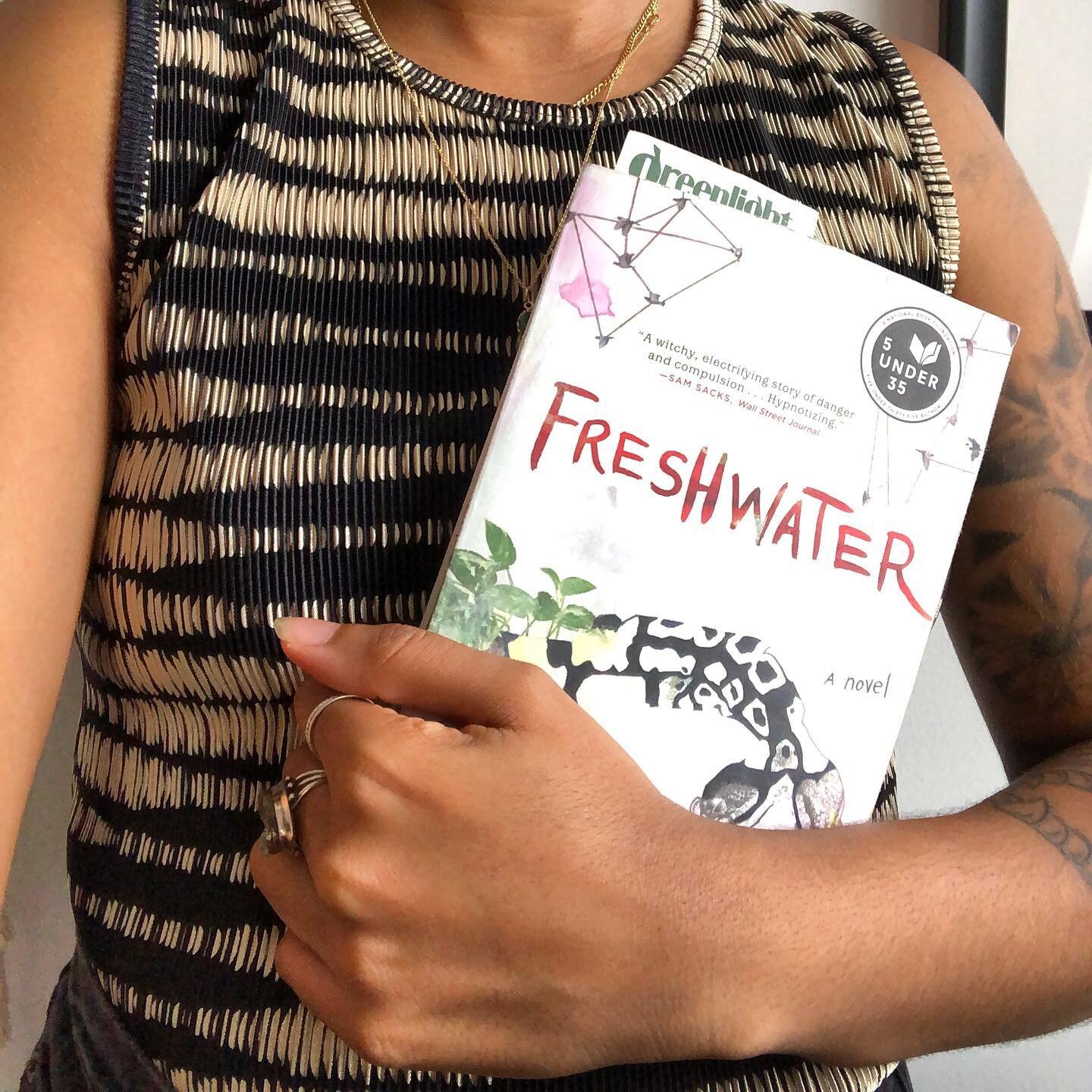 ✨Have you ever read a book and felt like it cast a spell on you?
⠀
Freshwater by @azemezi is one of those books. Magic on the page.⠀
.⠀
.⠀
.⠀
.⠀
#magic #bookmagic #diversebooks