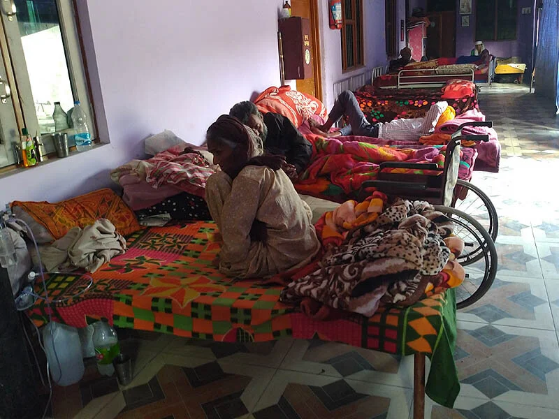 langar-sewa-in-gur-asra-gardiwal-hoshiarpur-punjab-india7.jpg