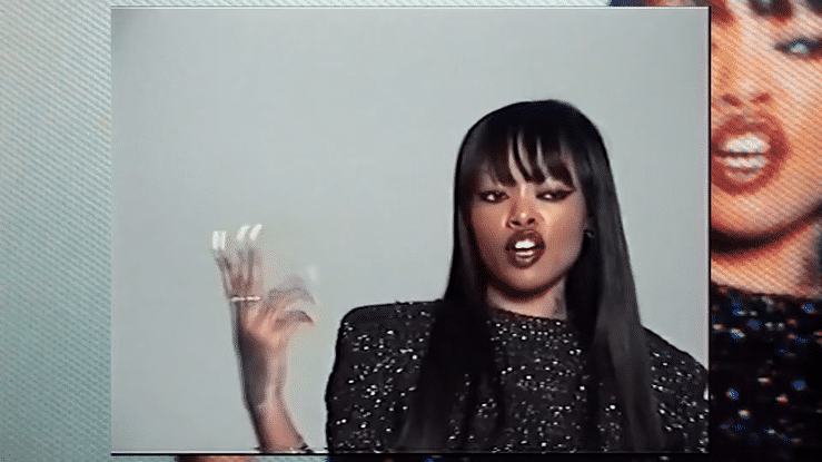 Maliibu Miitch V Magazine Issue 118 CENSORED-high.gif