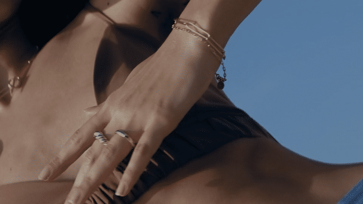 Ana Luisa-high.gif