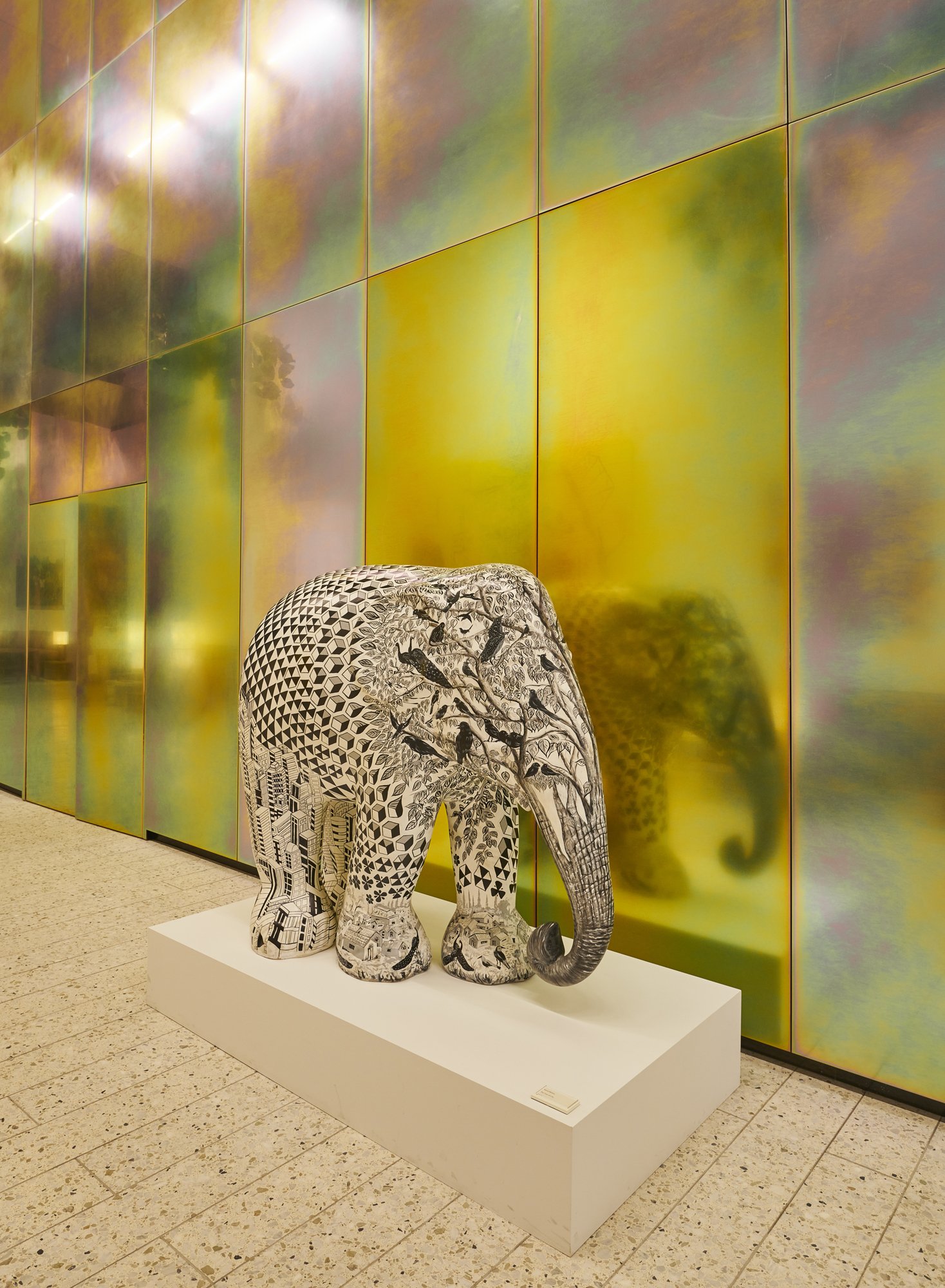 Tishman Speyer The Spiral MARCH 2023 PHOTOS_Lobby_0252 RTV1.jpg