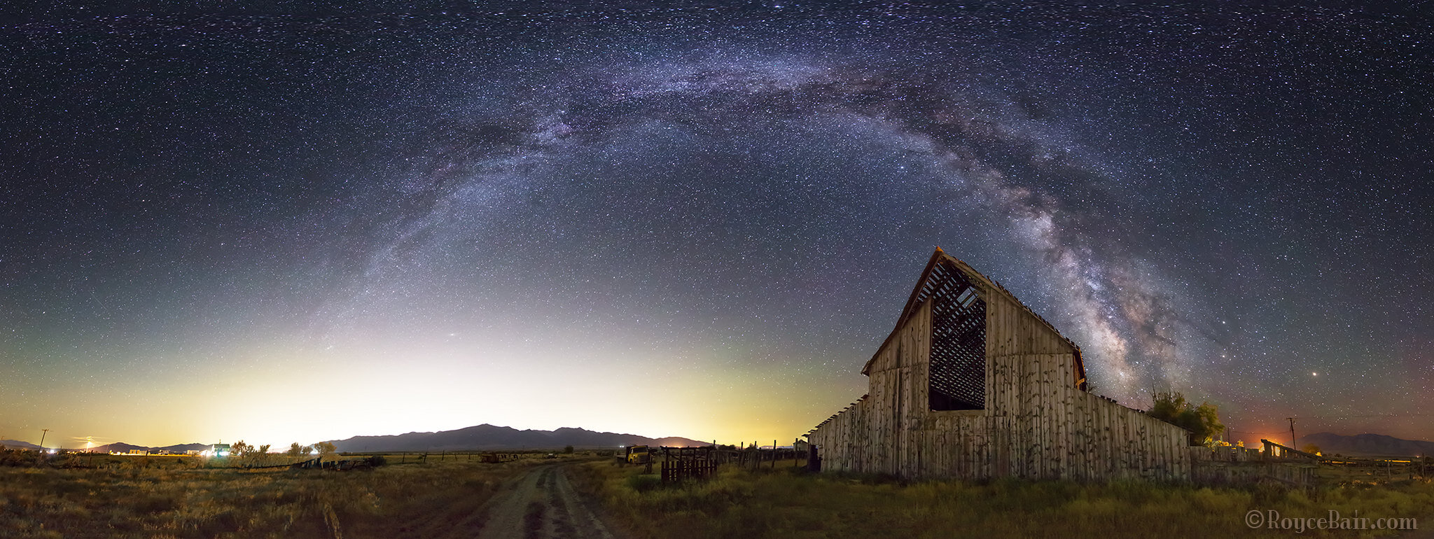 Barn-pano@SLmetro-pollution_©Royce-Bair.jpg