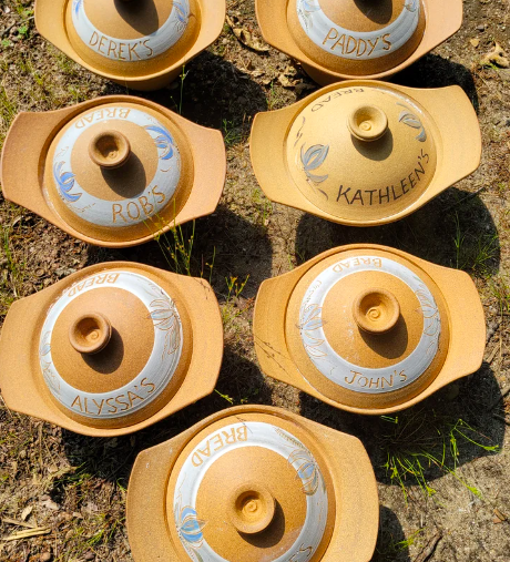 Judy Motzkin Studio offers special discount on handcrafted stoneware BreadPots