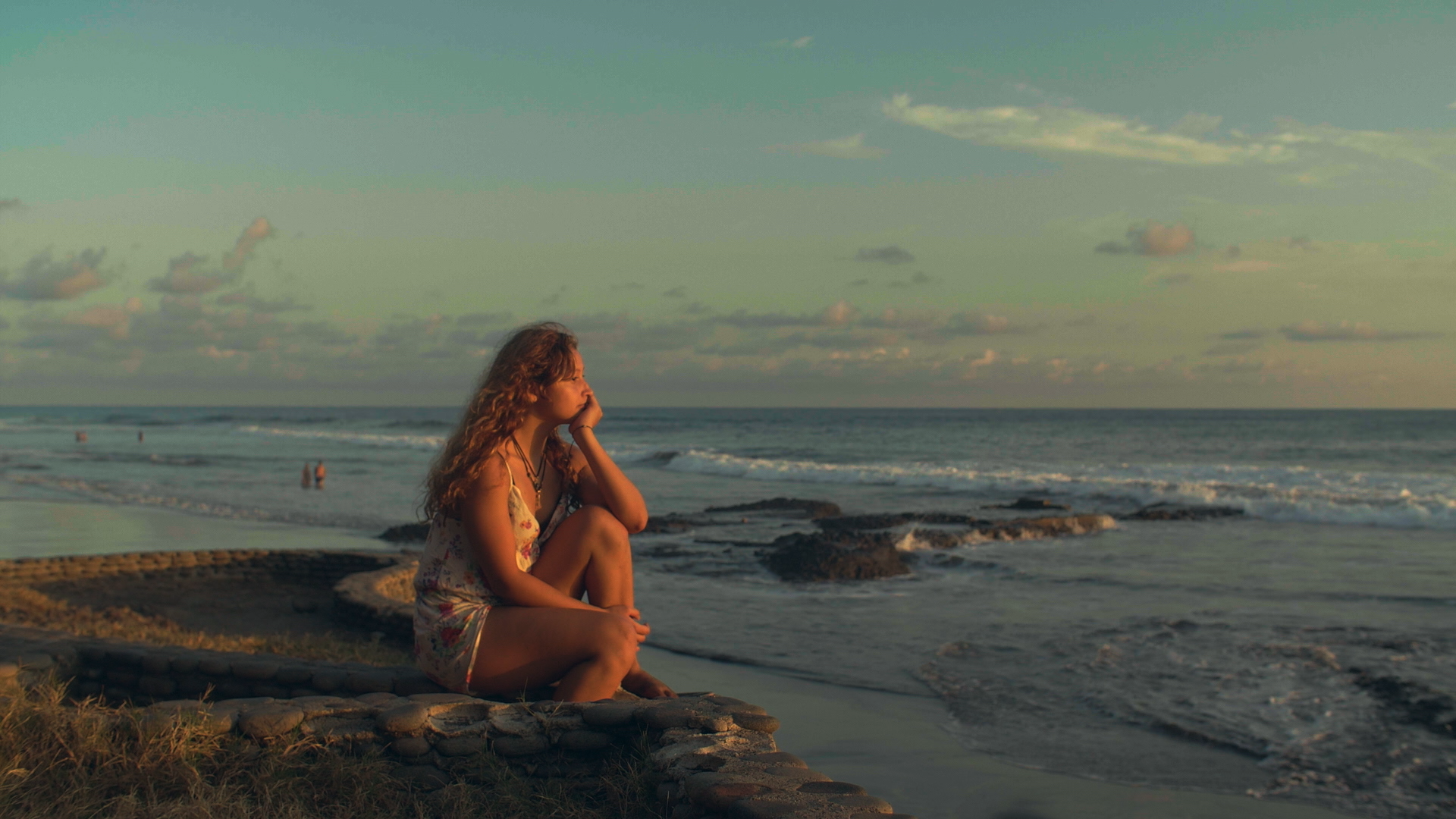 DelMar_FINALCUT_COLOR_0901.00_15_01_15.Still091 2.png