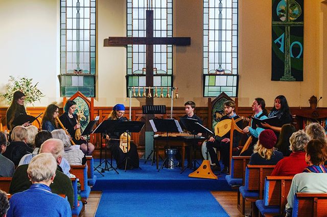 A shot from our last concert, &lsquo;Un Hommage &agrave; Notre Dame&rsquo; 🔥🔥💧💦🎼
. .
#earlymusic #classicalmusic #westernartmusic #historical #lute #medieval #recorder #band #music #notredame #gamba #performance #concert #recital #historicallyin