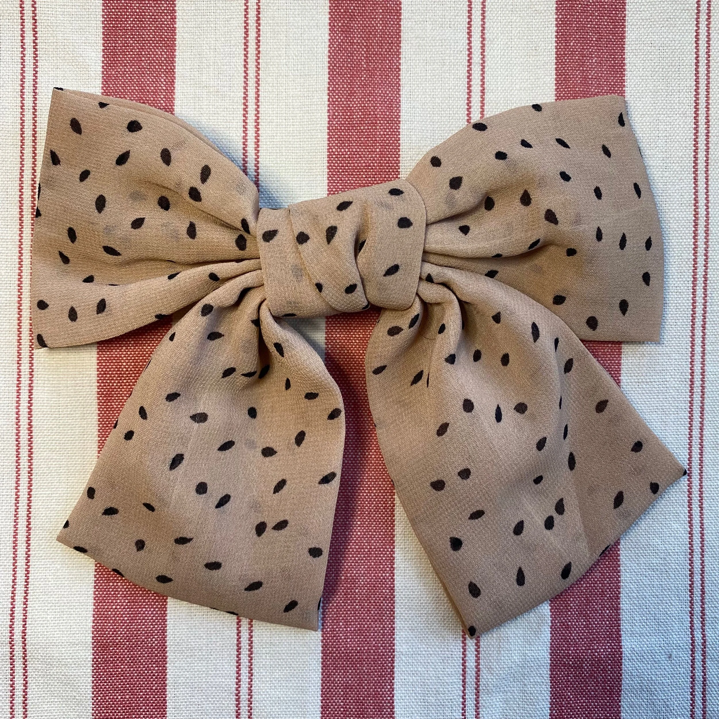 9B4DC164-FCB7-4559-B53A-8ABA1AC96404