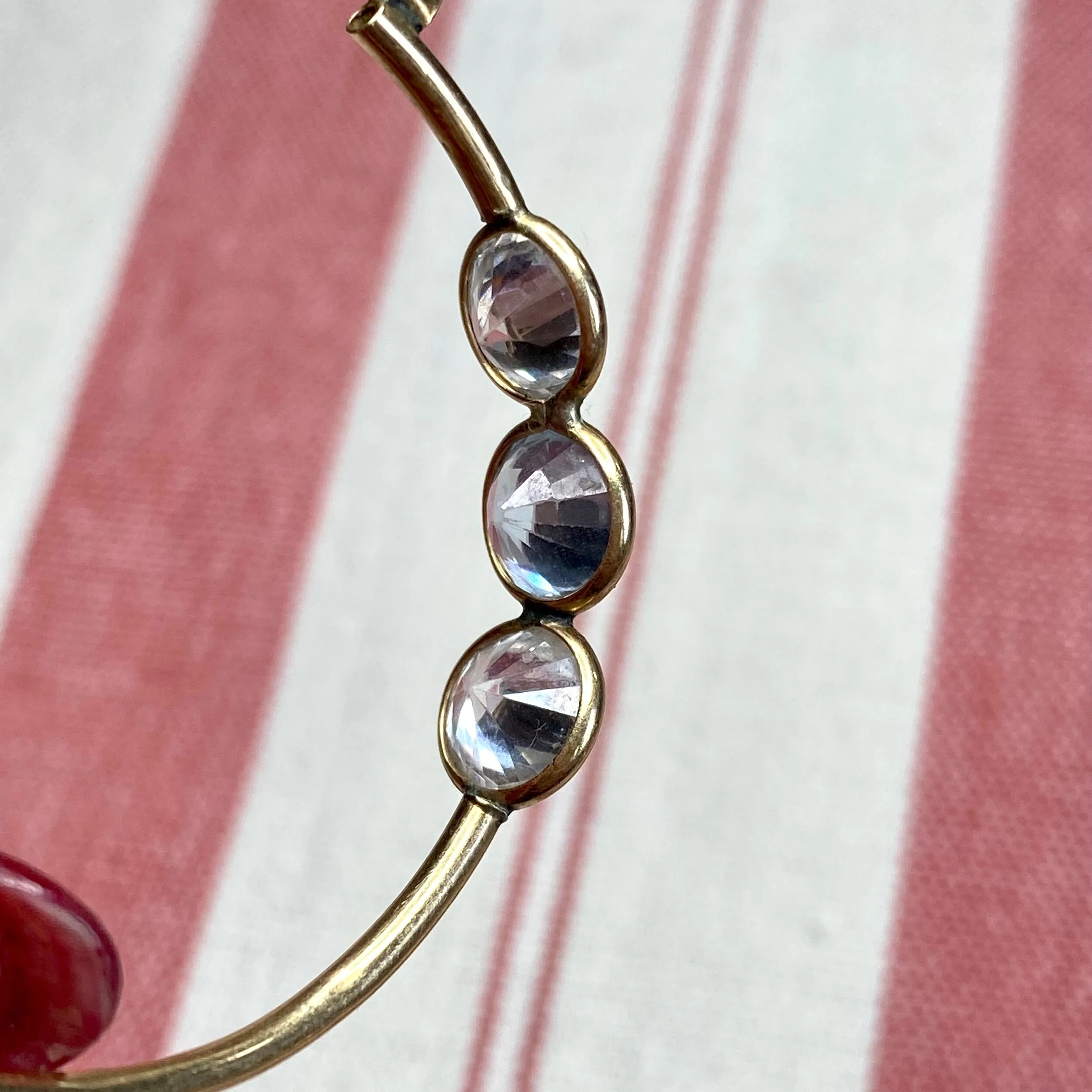 D31C8C64-B43F-49DD-93E5-0F5E3DE5A62C