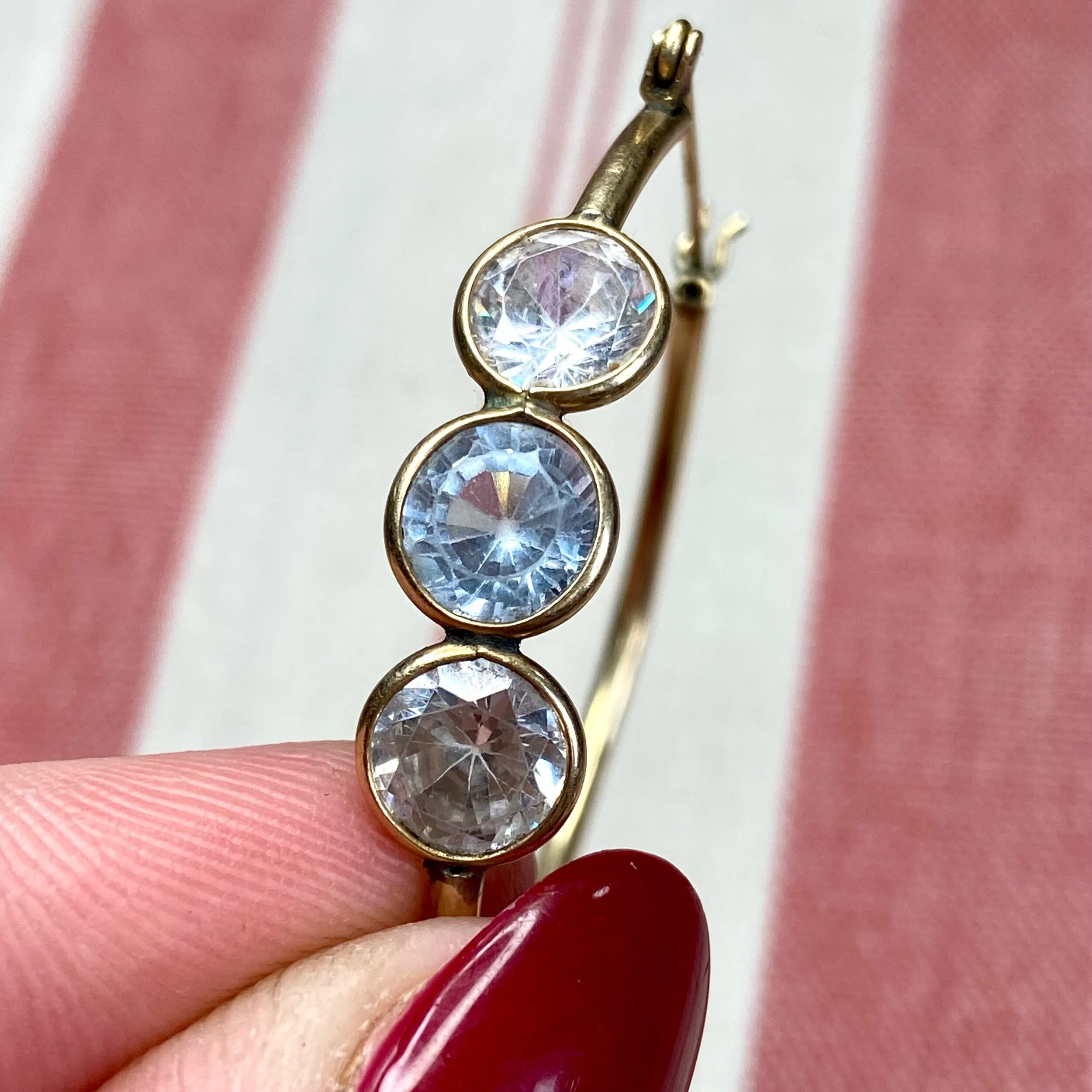 2379FAE0-B2CB-4F9E-ADDE-BCF0720AE239