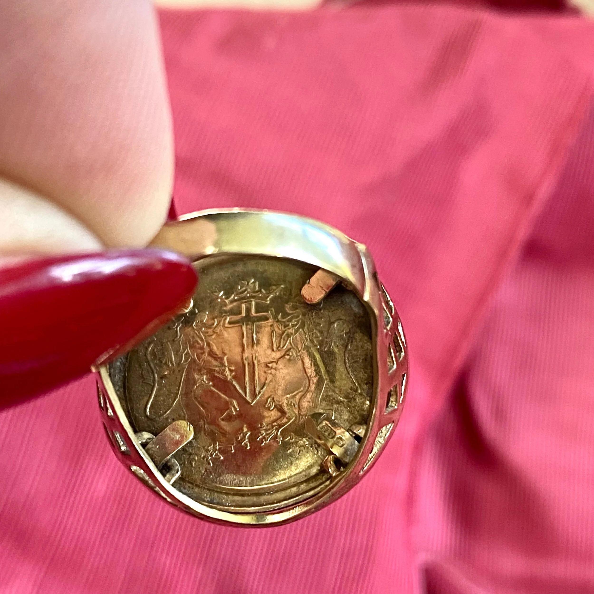 1D86AC9F-A934-4163-A269-3D673C04F06E