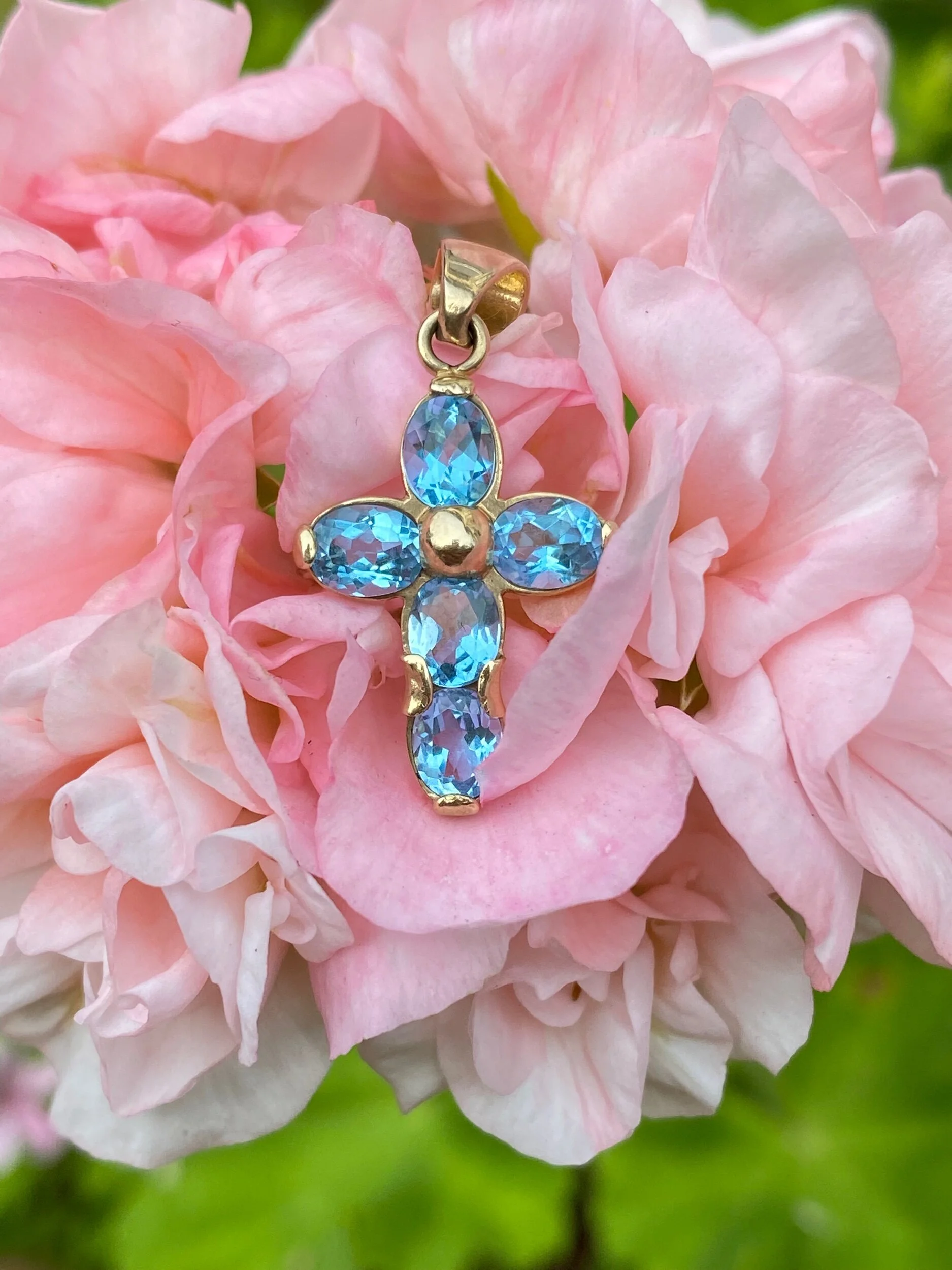 FB352C68-CCF7-464B-B9D6-E770891BC816