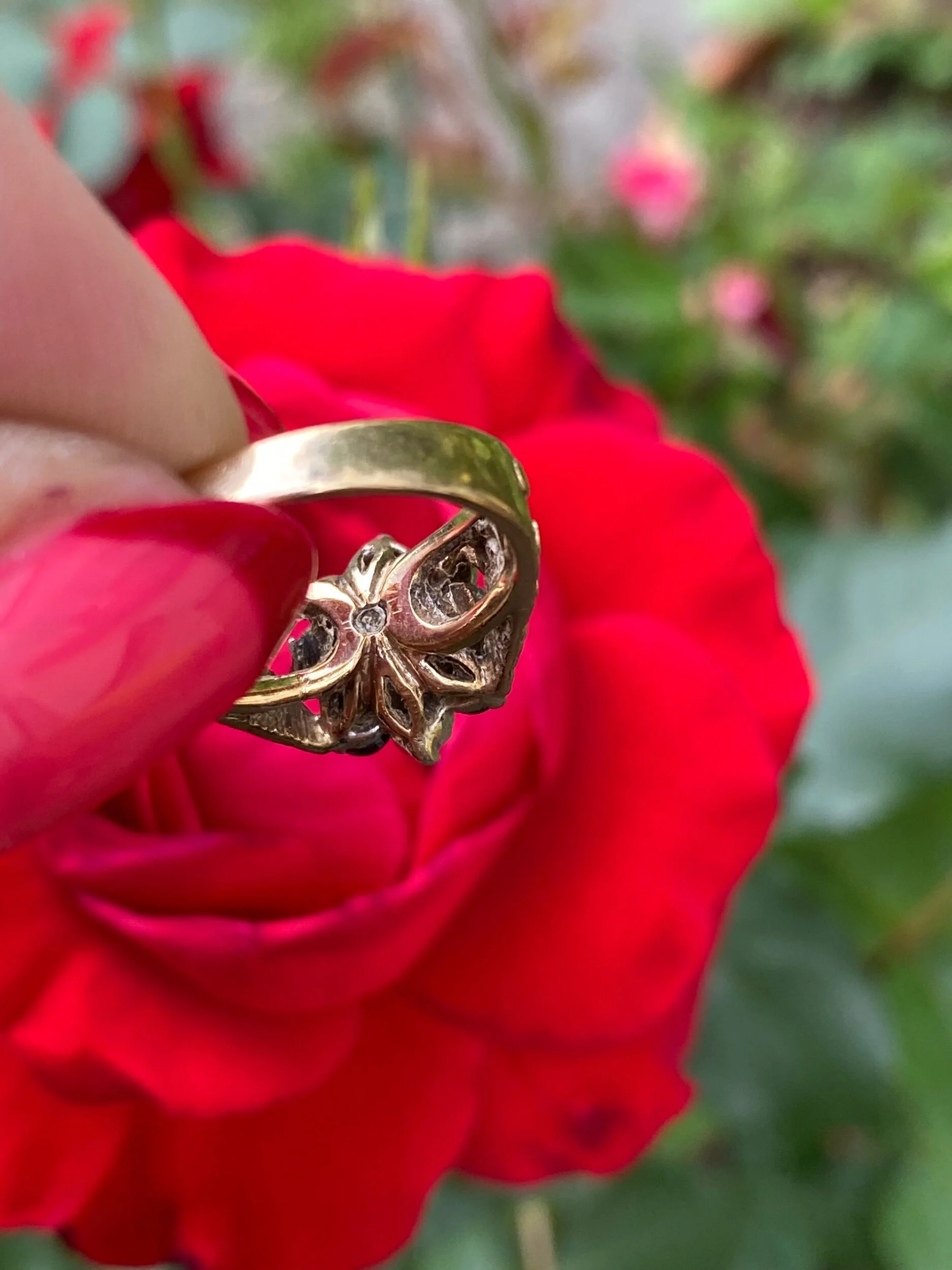 0126D480-0890-404C-8F9C-0CBB450D9639