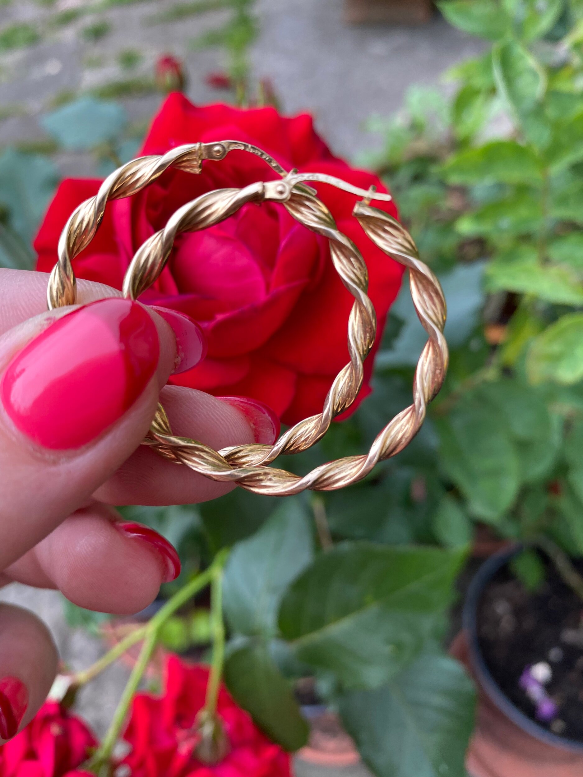 ACE1BD5E-8F4E-4127-B788-DC24326B1F54