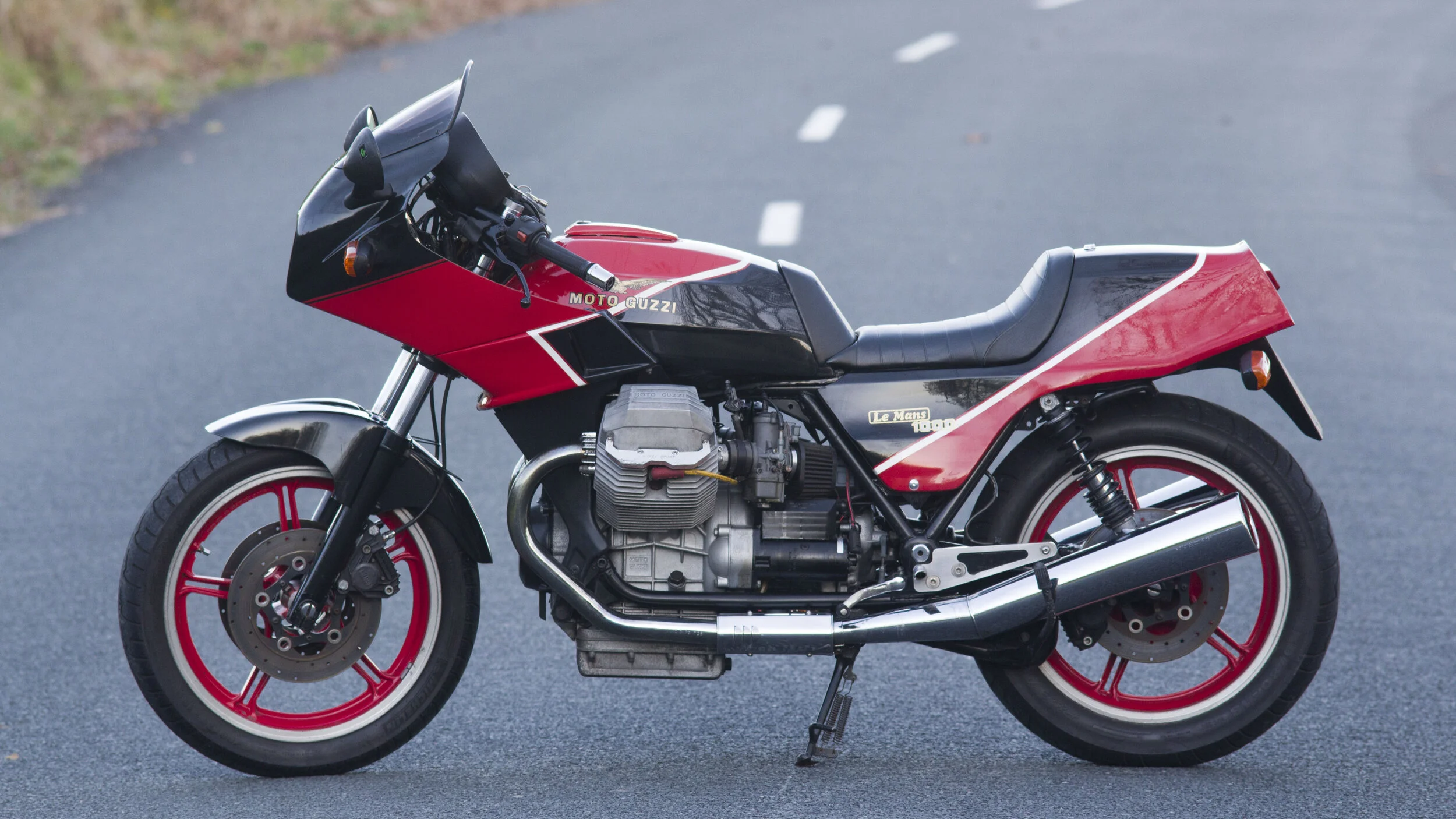 Moto Guzzi Le Mans 1000.jpg