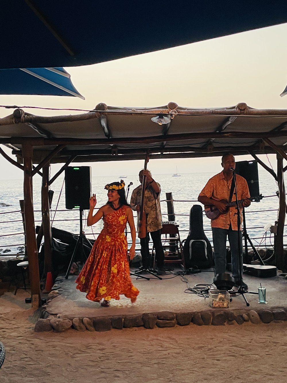 Live Music and Dancing at Sunset!