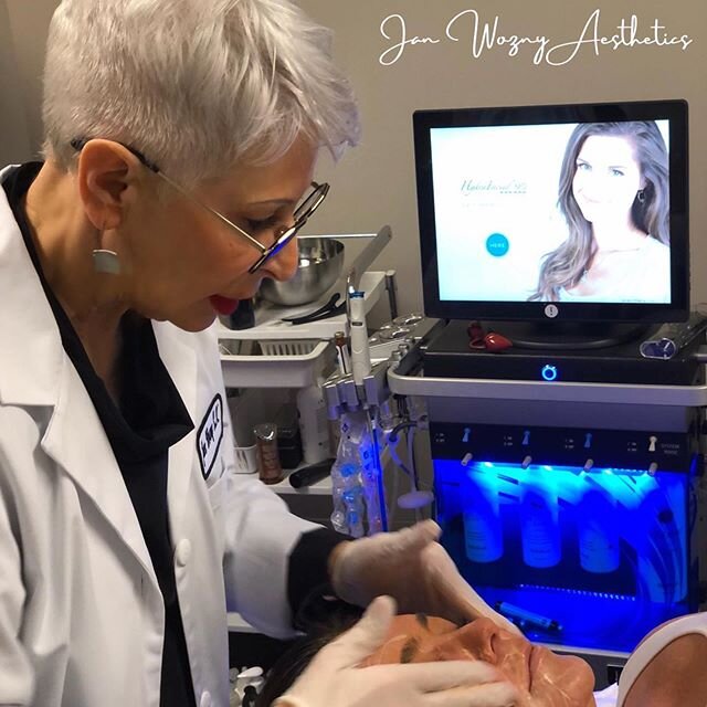 Play along with me.

There&rsquo;s only one @hydrafacial and there&rsquo;s only one ______________ !!!! .
.
.
.

Visit JanWozny.com to learn more. .
.
.
.
#gunkie #hydrafacial #facial #hydrate #beauty #deerfieldil #deerfieldillinois #northbrook #nort