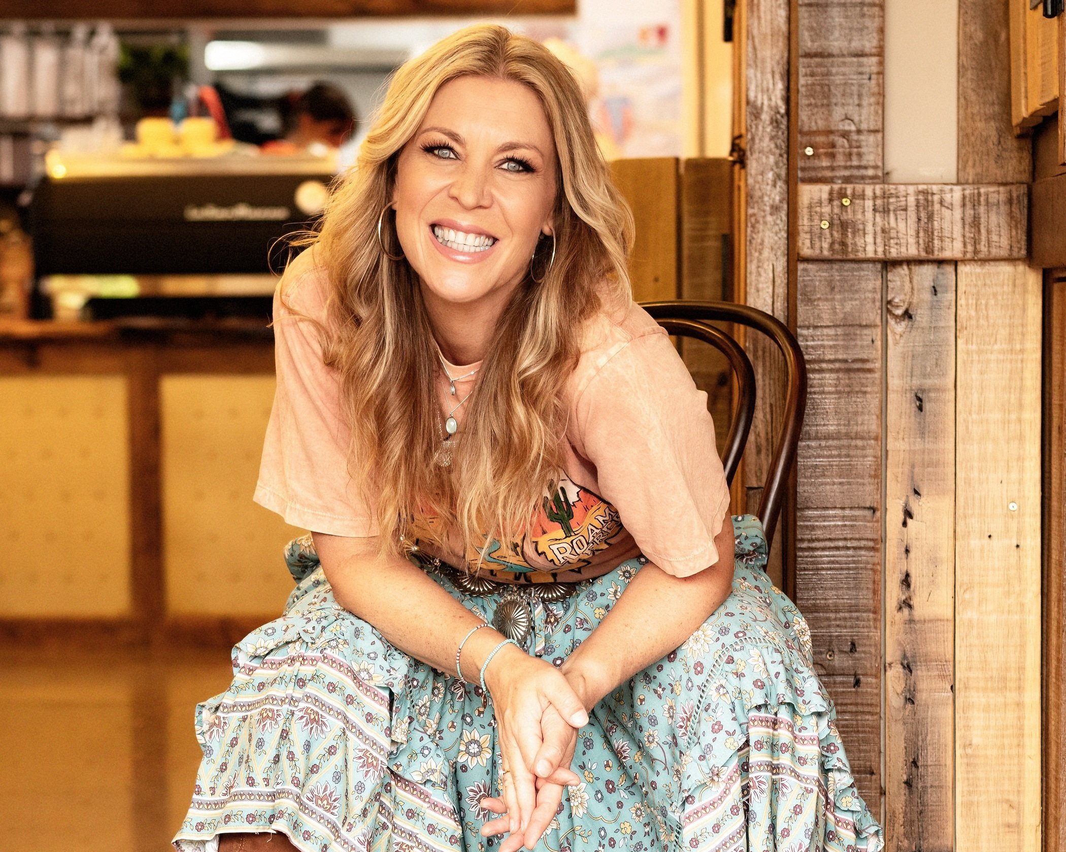 CLICK HERE FOR GINA JEFFREYS TOUR DATES