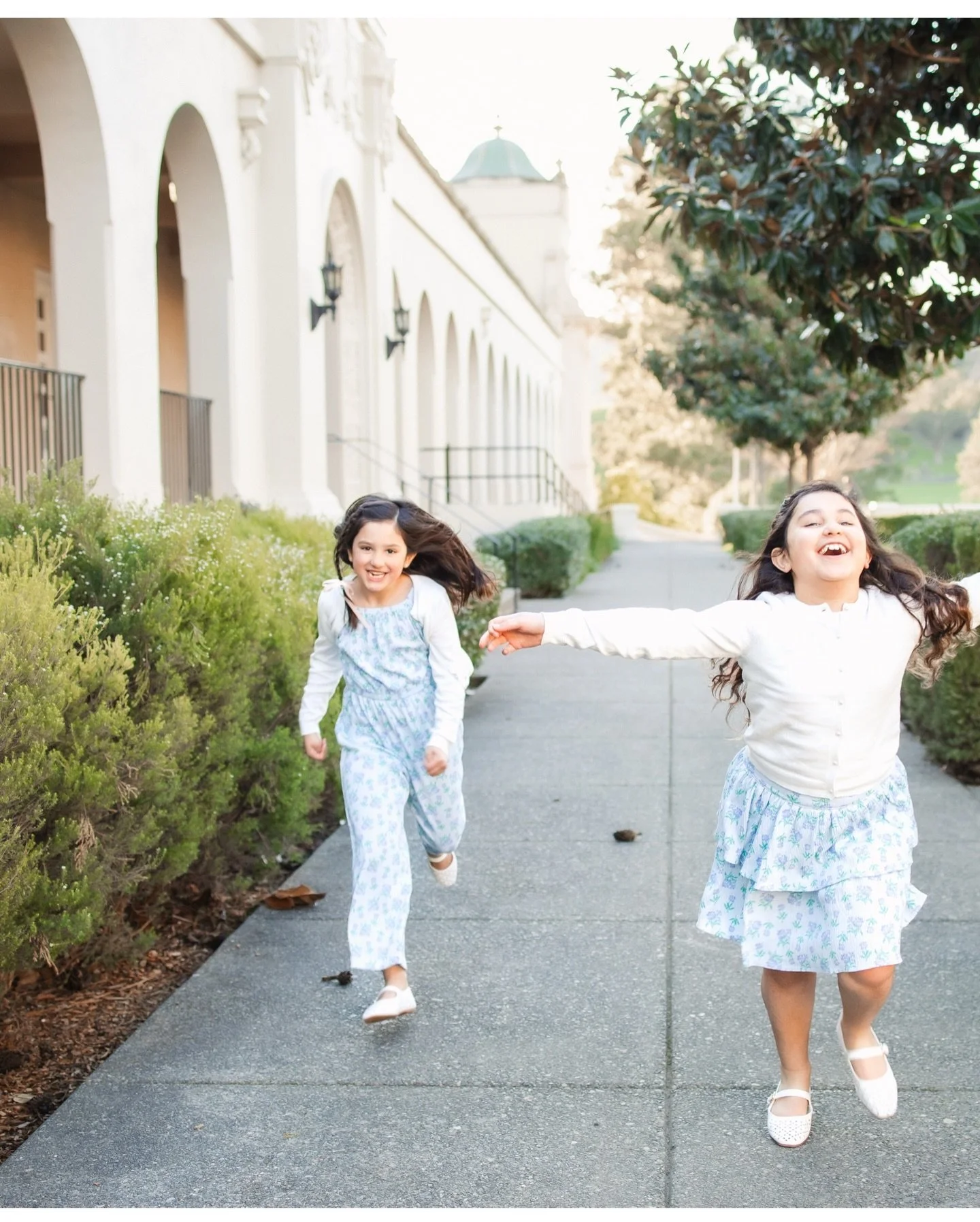 Such a fun (yet freezing!) shoot 📷🥶 This fam were troopers, you&rsquo;d never know in the photos we couldn&rsquo;t feel our fingers 😂 

#alishiaannephotography