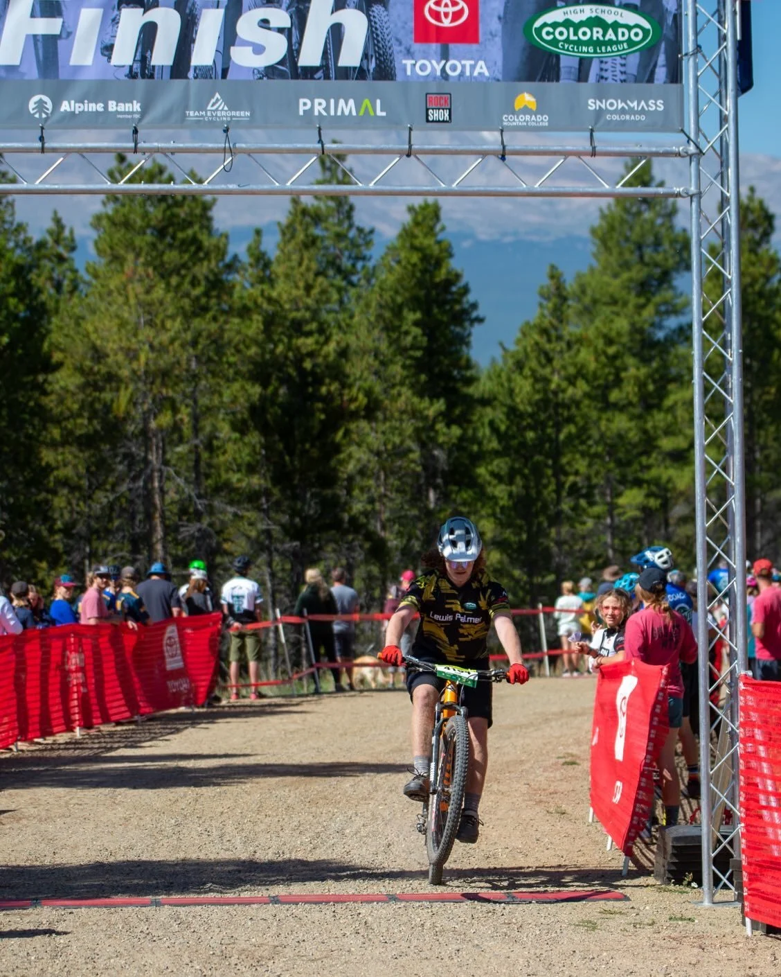Highlanders: MTB High School Race Team in COS
