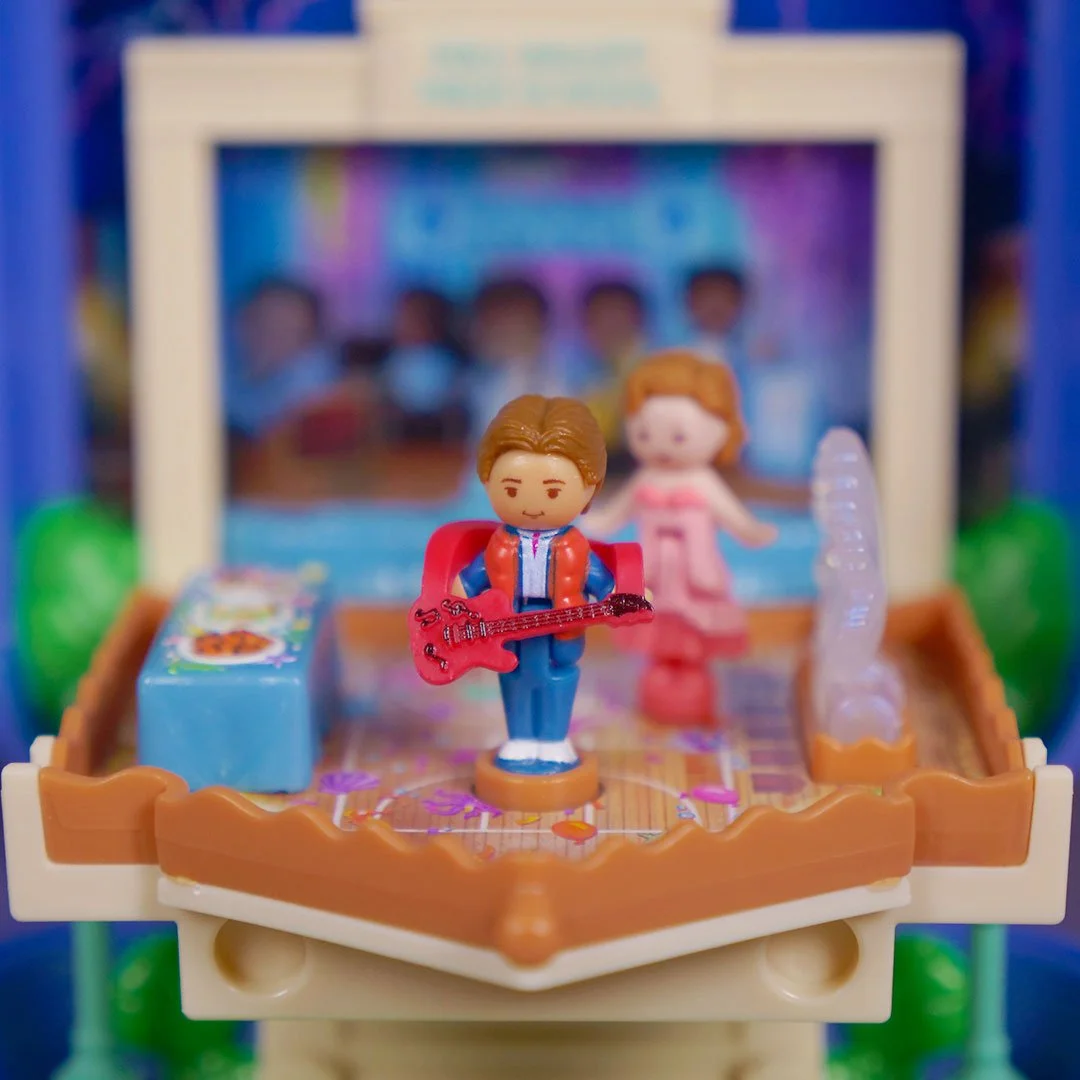 back-to-the-future-polly-pocket-collector-kerchie-04.jpg