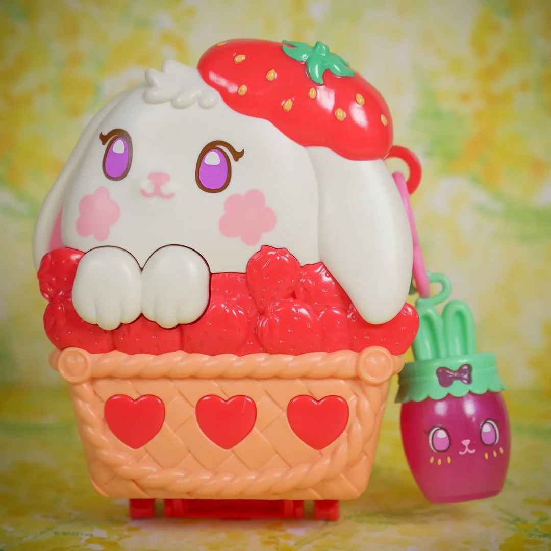 polly-pocket-pineapple-monkey-strawberry-bunny-blueberry-bear-03.jpg