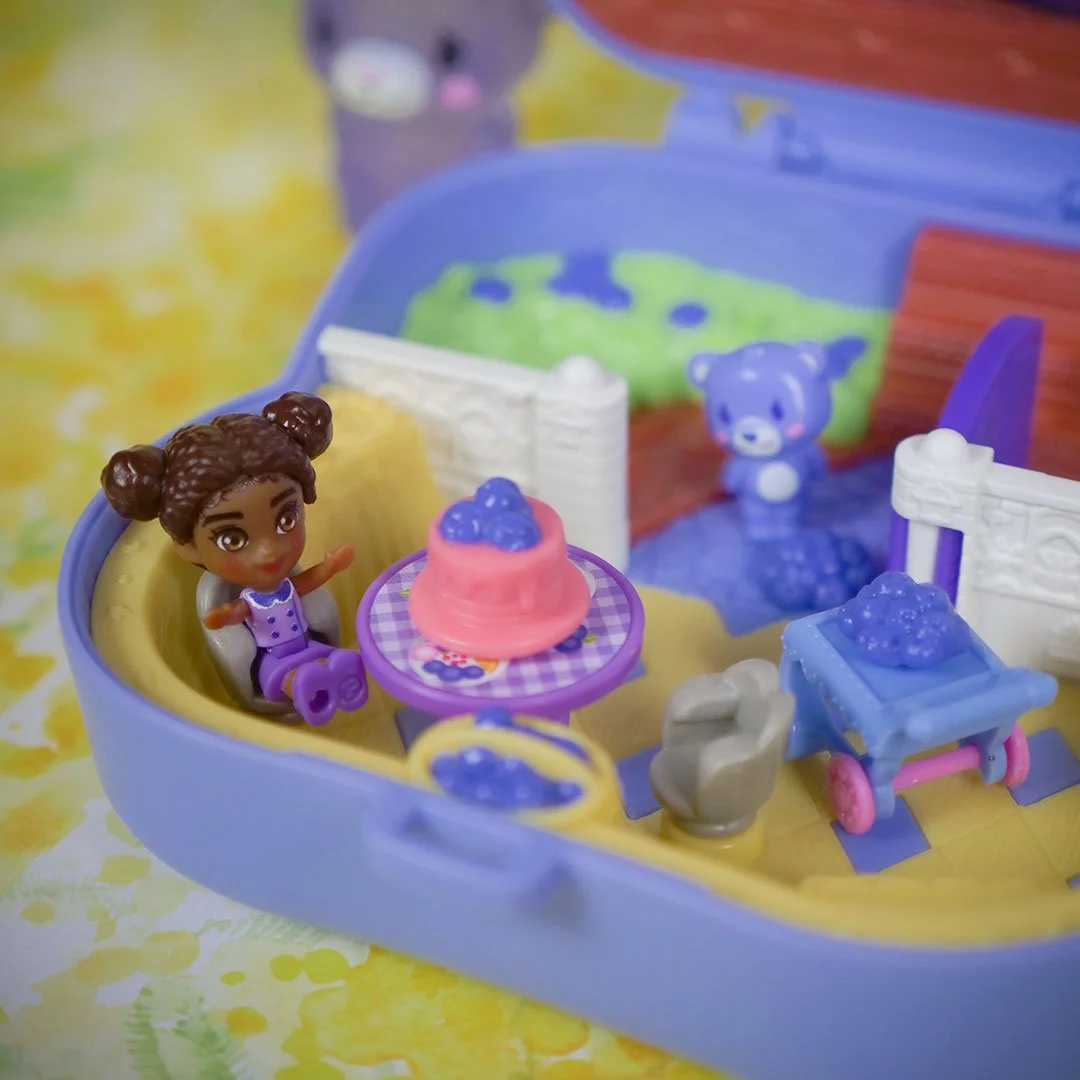 polly-pocket-pineapple-monkey-strawberry-bunny-blueberry-bear-06.jpg