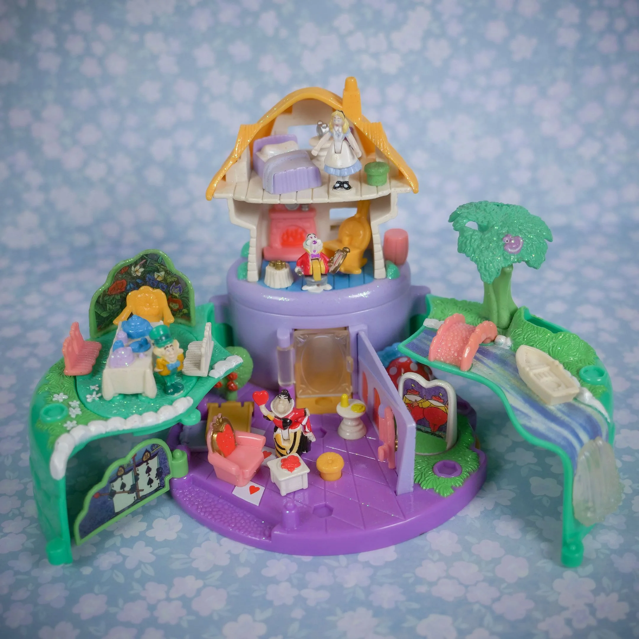vintage-polly-pocket-alice-in-wonderland-bluebird-1996-02.jpg