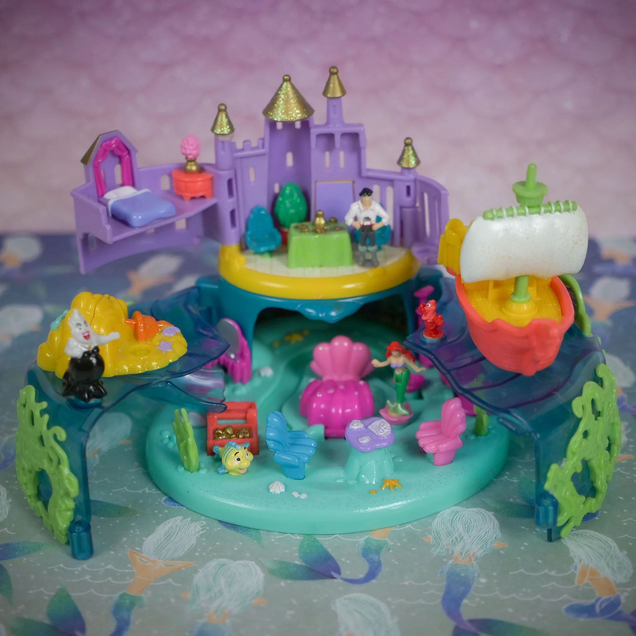 vintage-polly-pocket-little-mermaid-ariel-undersea-kingdom-1996-02.jpg