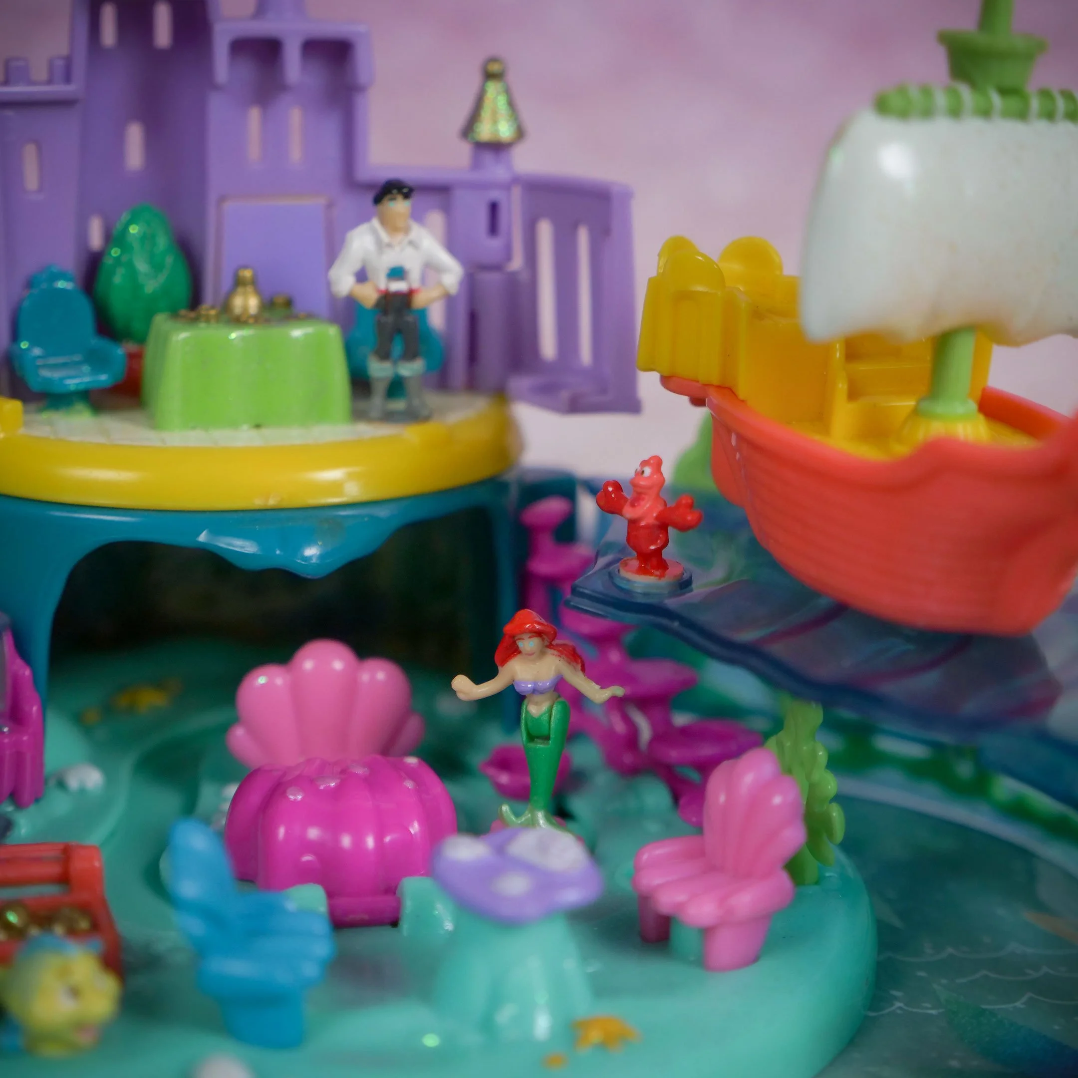 vintage-polly-pocket-little-mermaid-ariel-undersea-kingdom-1996-03.jpg