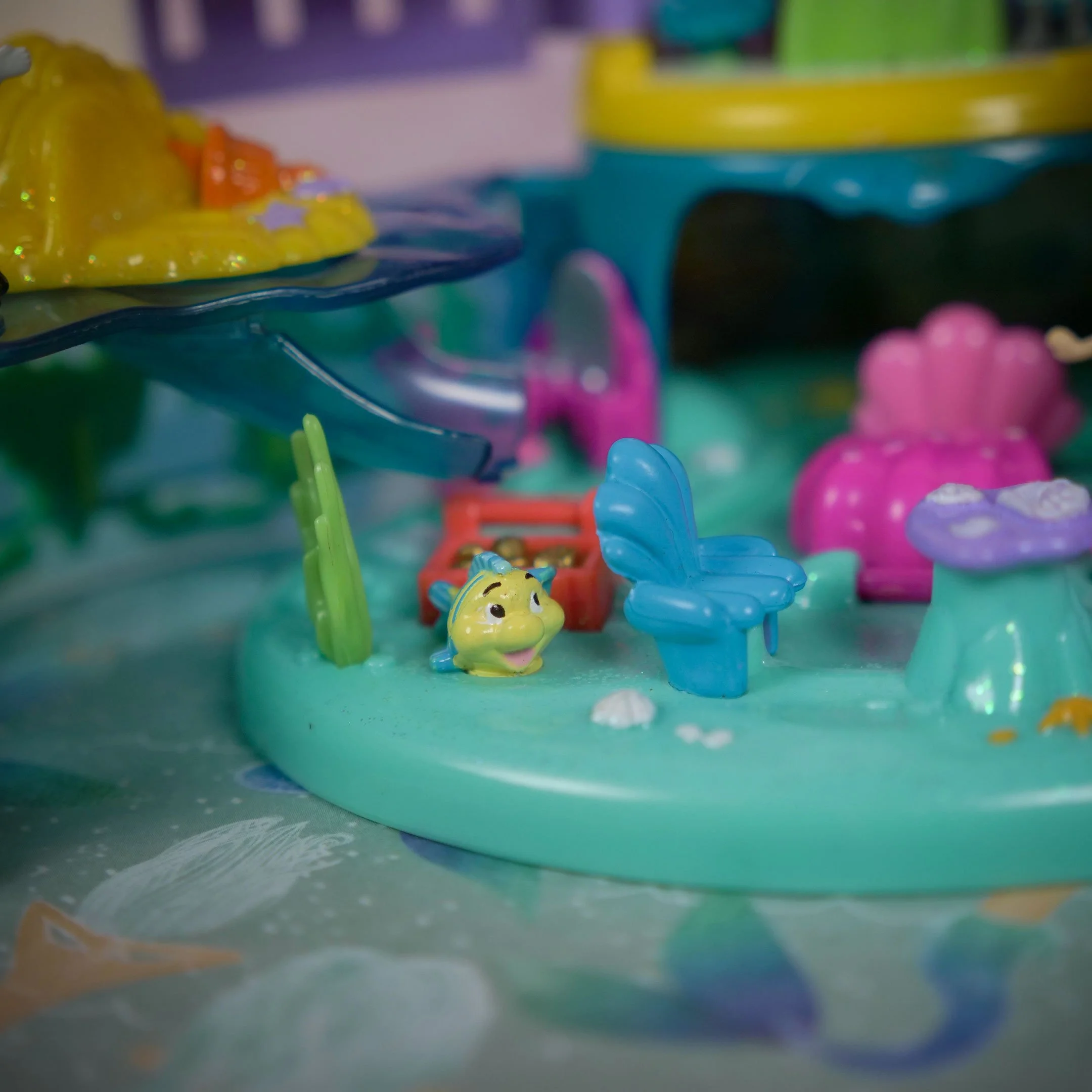 vintage-polly-pocket-little-mermaid-ariel-undersea-kingdom-1996-05.jpg