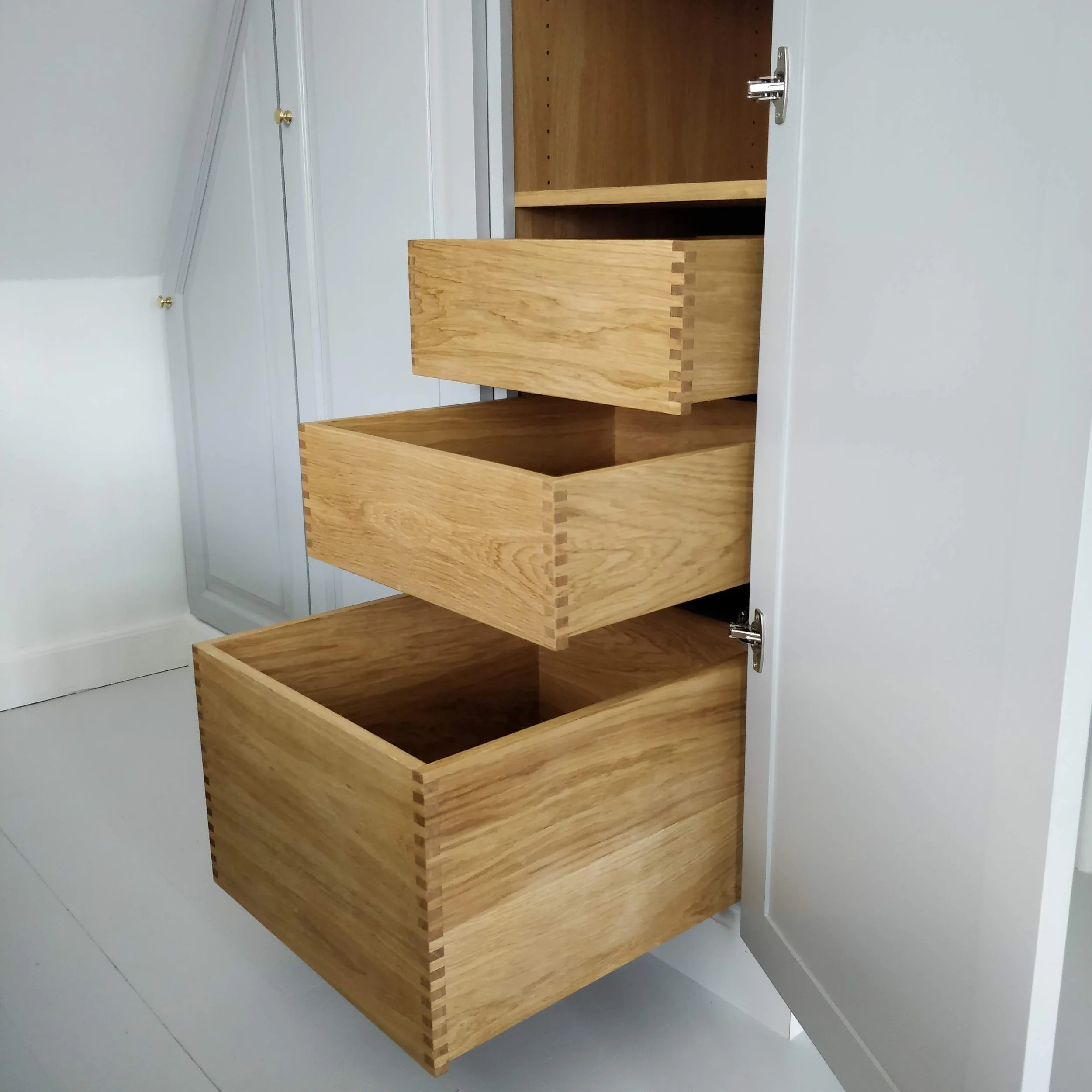 fingertappede_skuffer_indbygget_garderobe_david_pepke.jpg