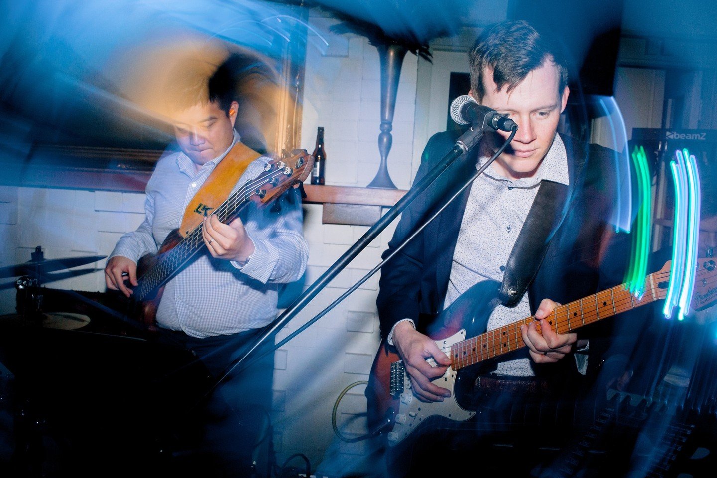 Dynamic duo Winston and Phil get the party started every time they play together, even when it's in their day job as members of the Navy Reserves Band!

Get YOUR wedding party started with the best live music featuring professional musos, the ultimat