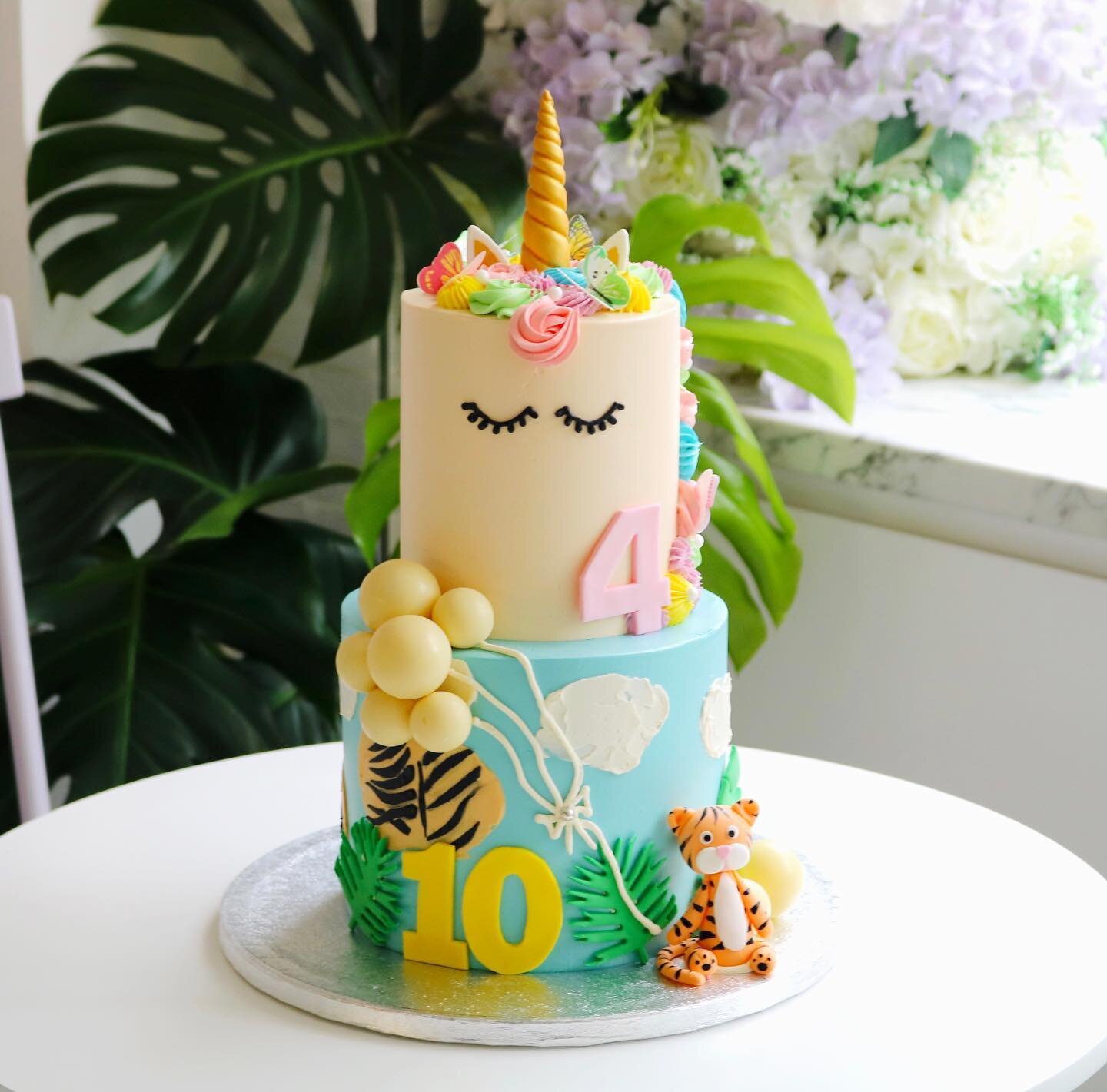 The cutest joint birthday cake ever!!! 🥰🎂 🐯🦄
.
.
.
.
.
.
.
.
#birthdaycake #birthday #cake #cakecentral #cupcake #cupcakes #cakedecorating #love #happybirthday #celebrate #celebration #celebrations #celebratory #birthdaygirl #birthdayboy #jointbi