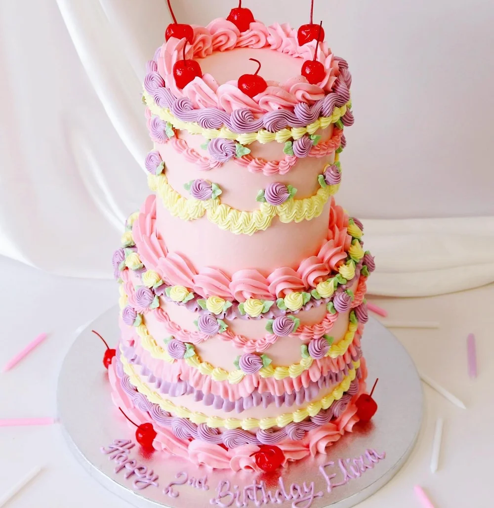 Tiered Vintage Cake | Ribbon Cake | Em Cakes