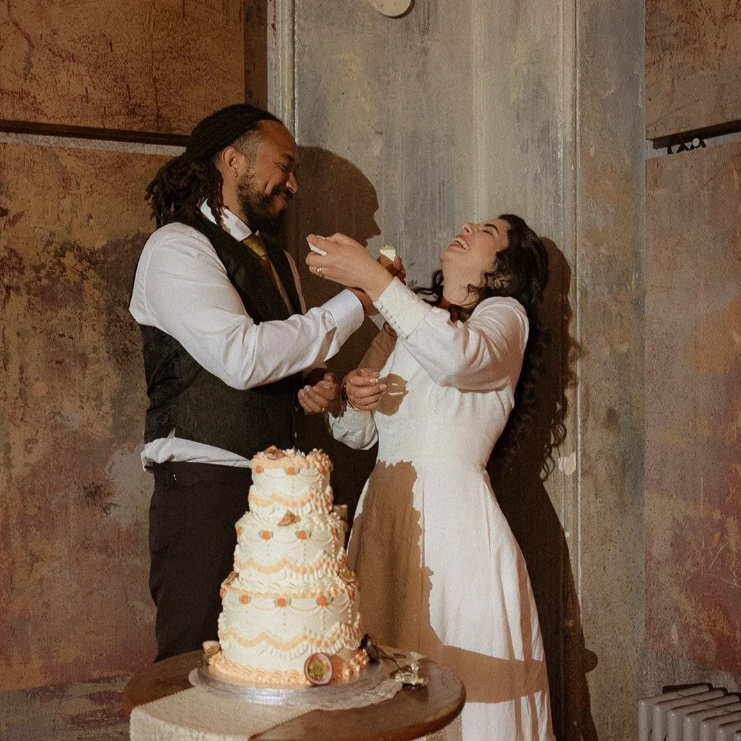 C &amp; E having a great time by their coconut &amp; passion fruit summer wedding cake 🥰❤️🥥 🎉

Venue: @wiltonsmusichall 
Photo: @memoirsbykayleigh 

#londonwedding #weddingcake #weddingcakelondon #vintagecake #vintageweddingcake #justmarried