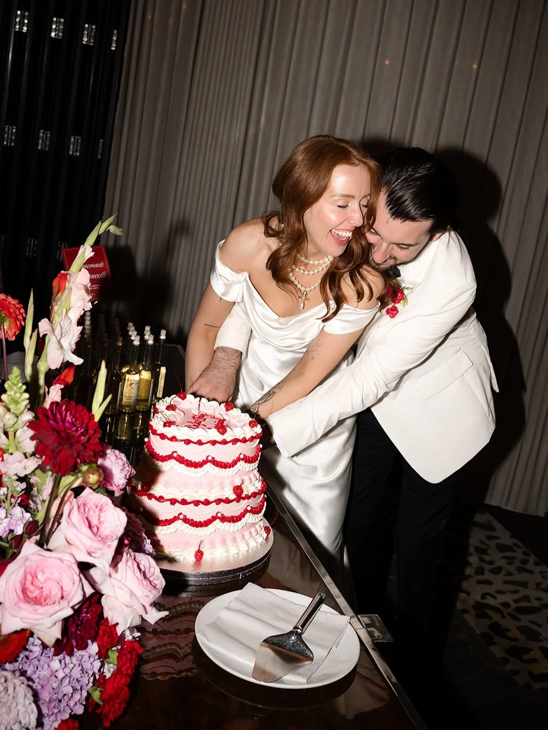 Katie &amp; Jack ❤️ 

📷 by @taylorhughesphotography 
📍 @thehoxtonhotel @hackneyvenues 

.
.
.
.
.
.
.
.
.
#wedding #londonwedding #weddingcakes #weddingcake #londonweddingcakes #vintageweddingcake #vintagecake #cake