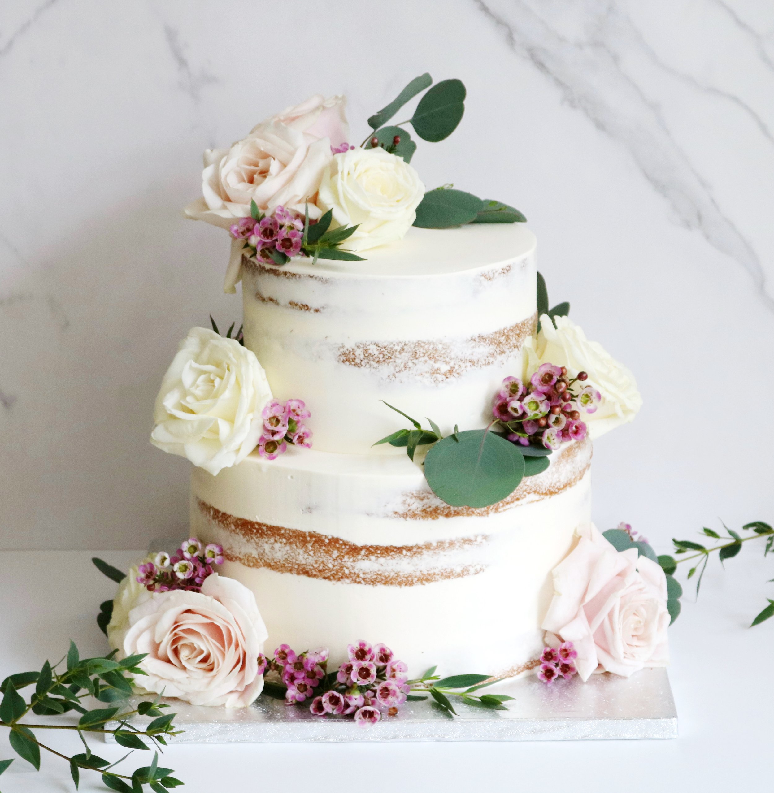 Rustic Buttercream Wedding Cakes: Designs, Finishes, and What to Expect
