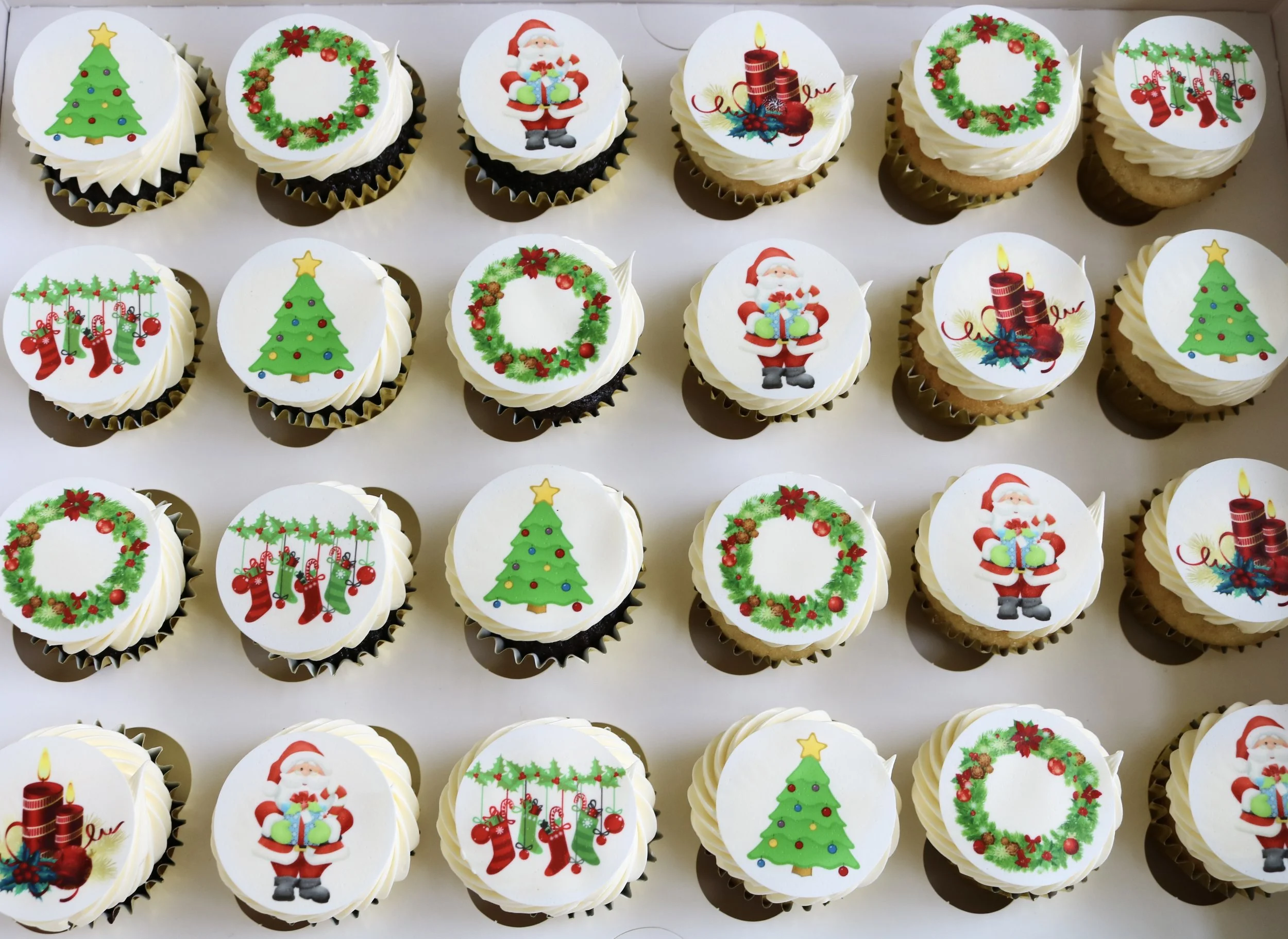 Christmas mini cupcakes in London
